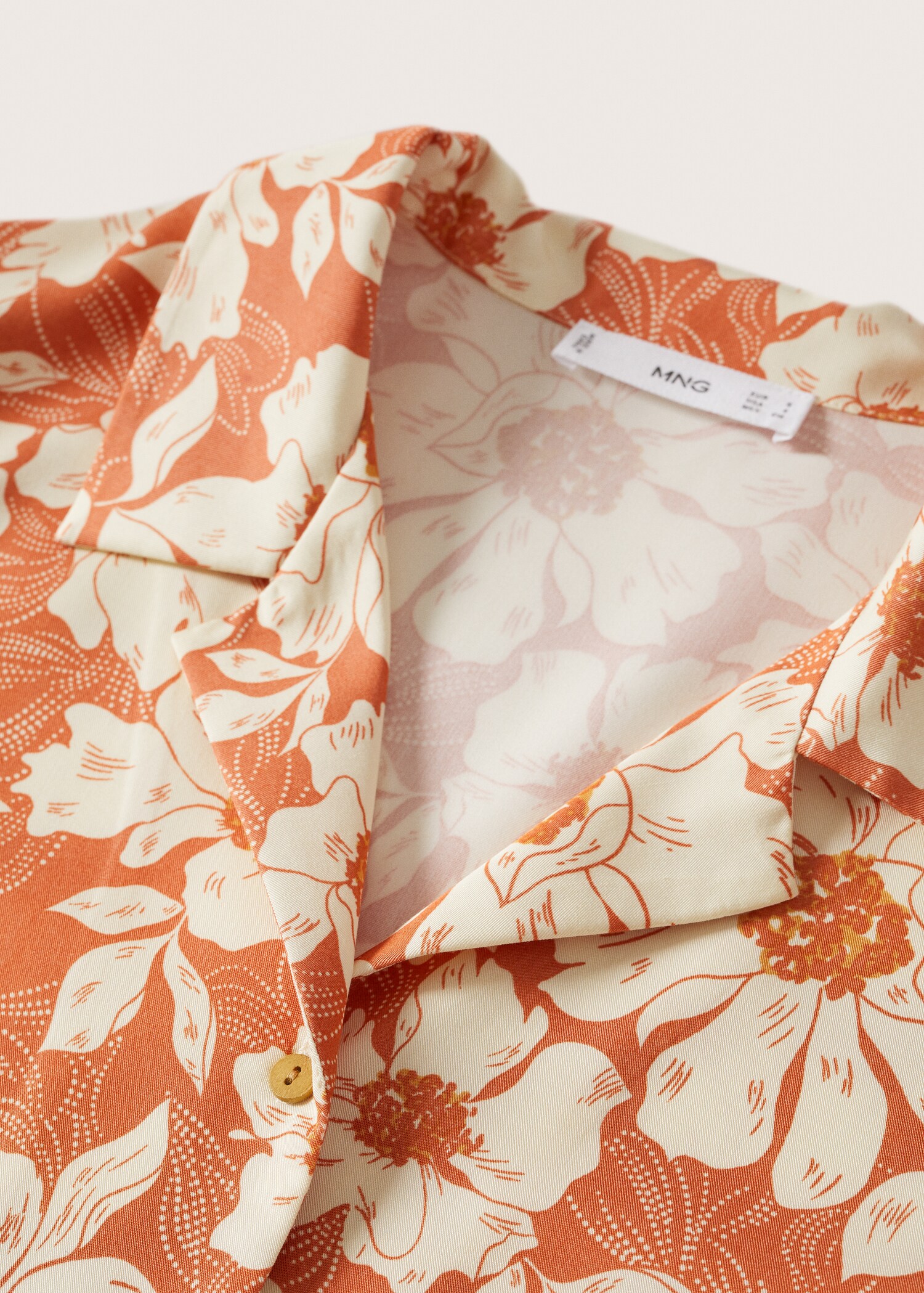 Bluse mit Blumenmuster - Detail des Artikels 8