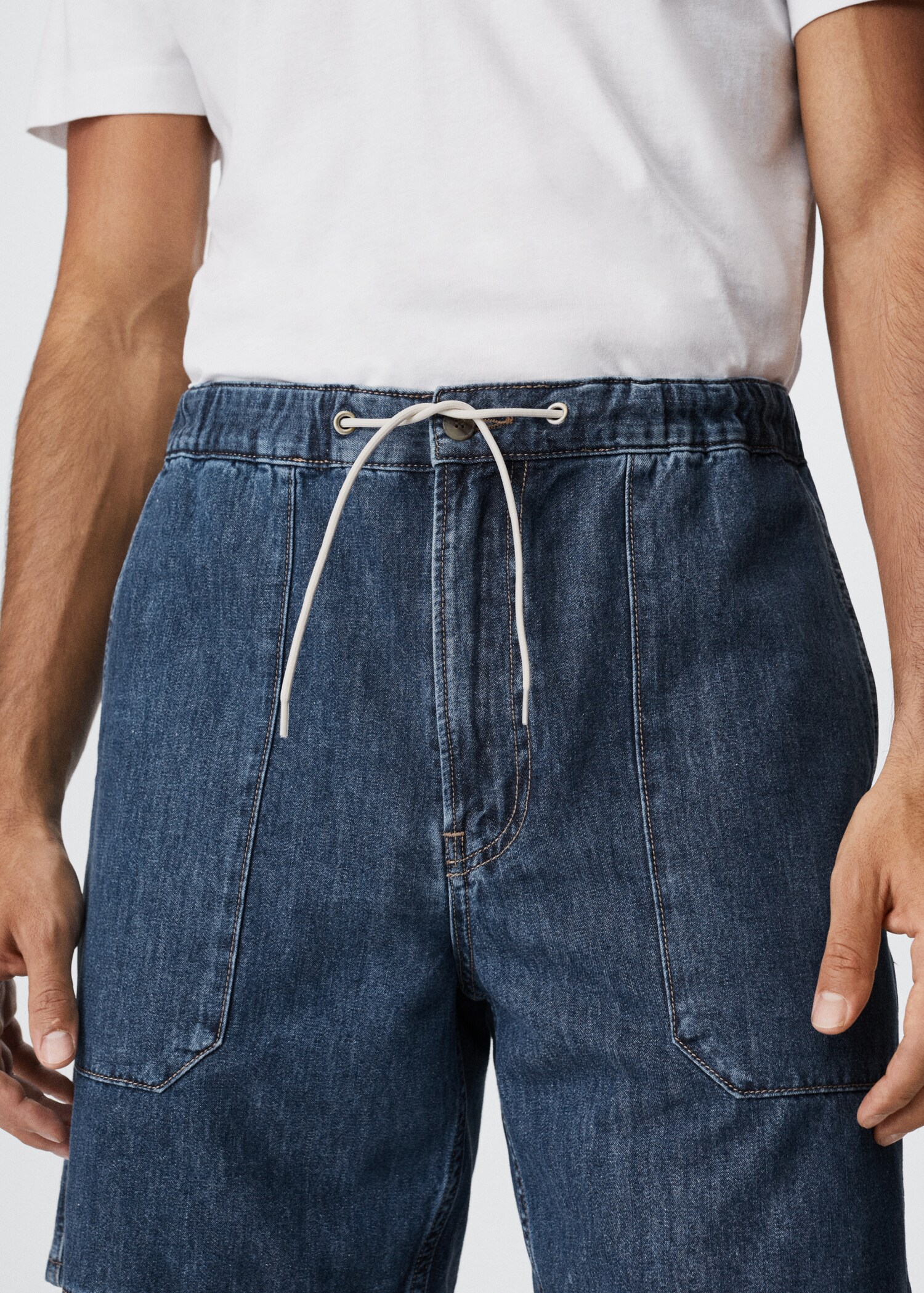 Drawstring denim Bermuda shorts - Details of the article 1