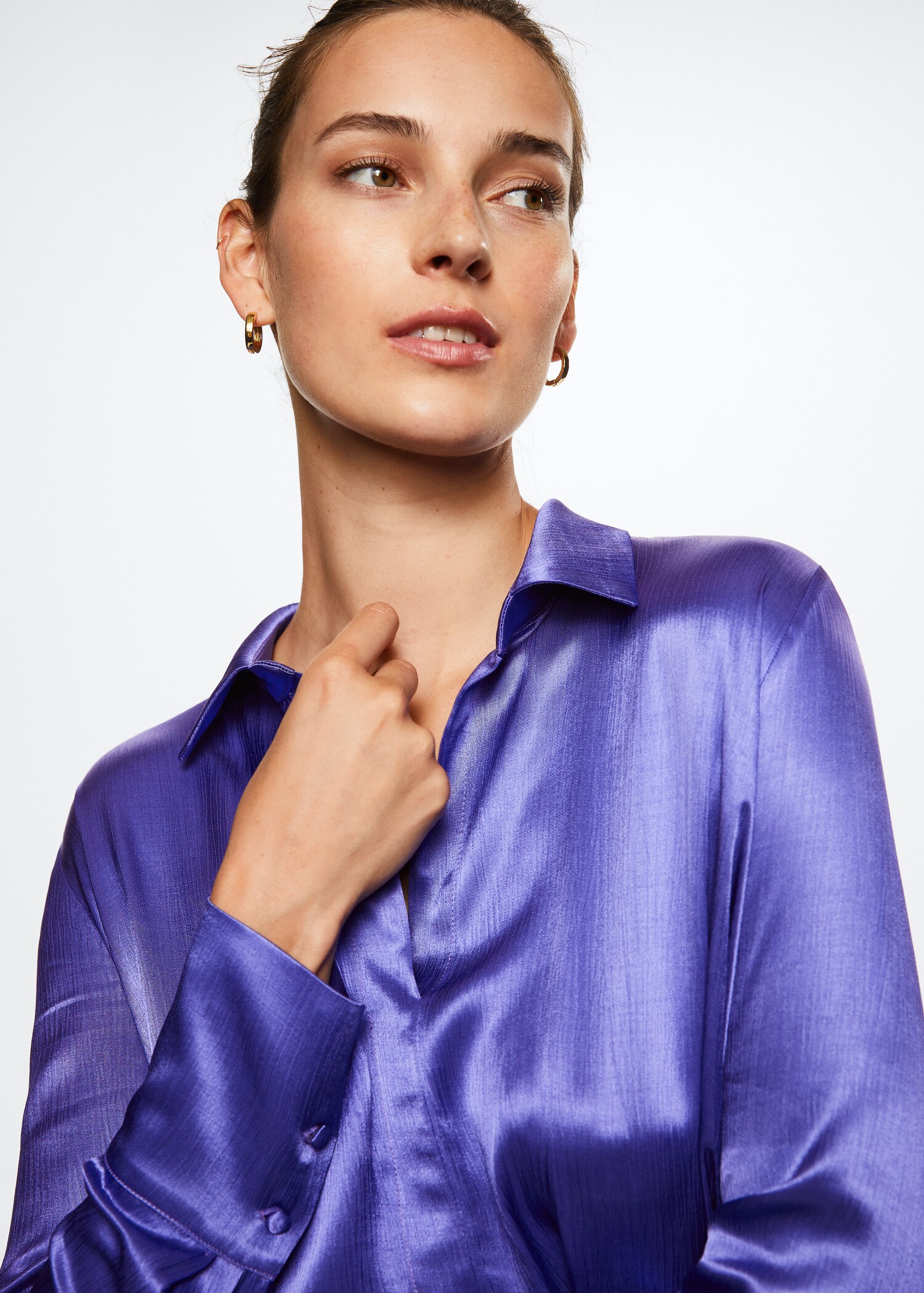 Satin shirt dress - Details of the article 1