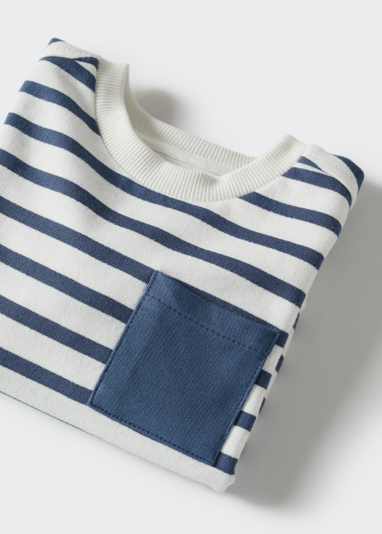 Pocket stripes sweatshirt - Details of the article 9