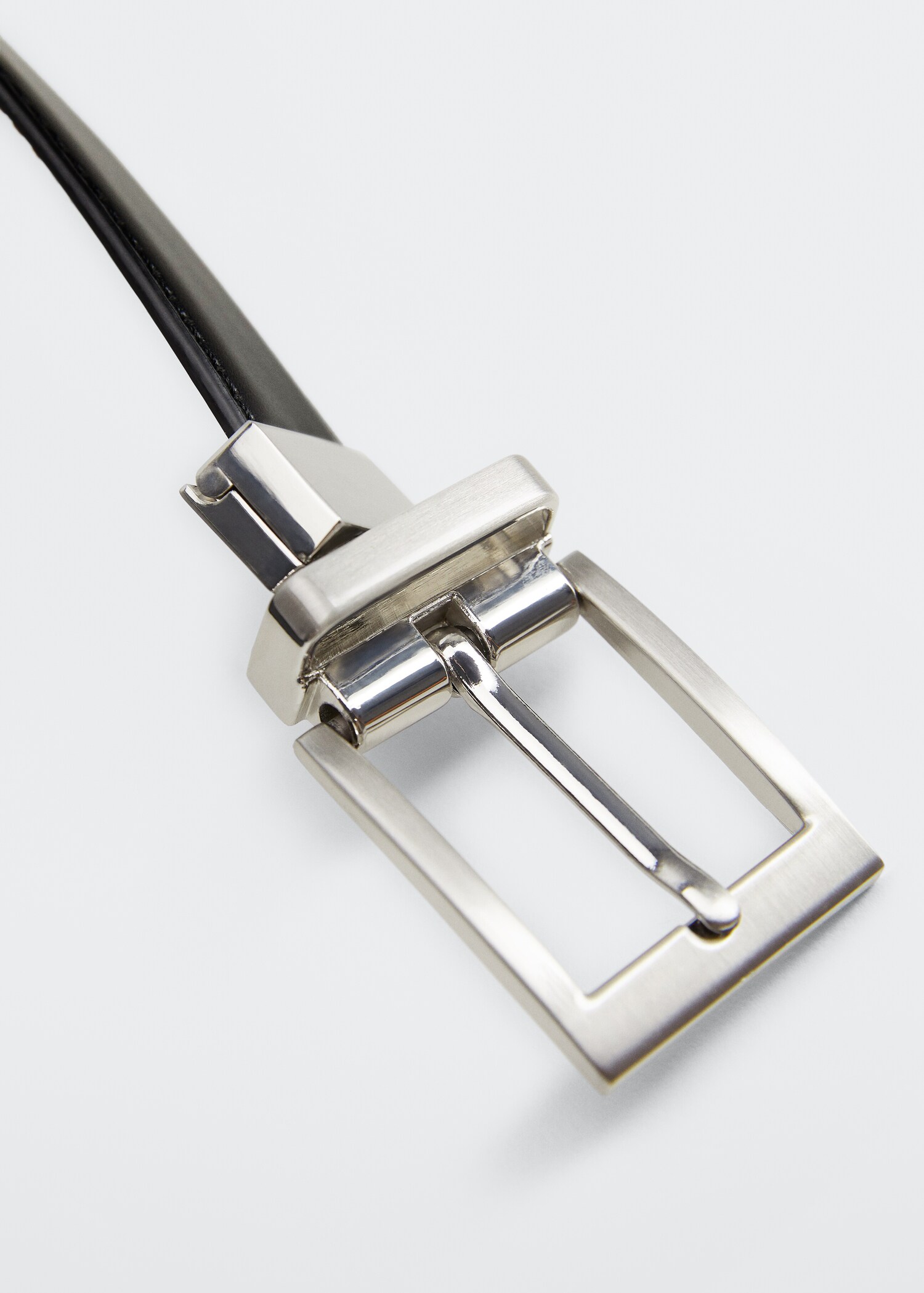 Reversible Tailored leather belt - Details of the article 2