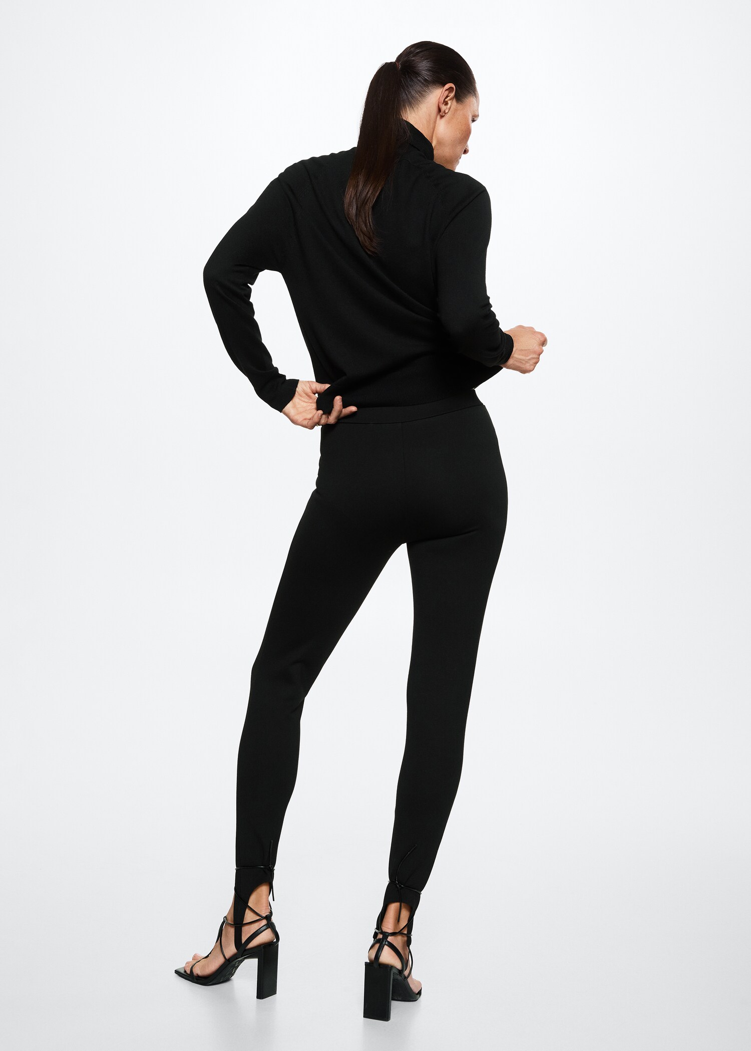 Basic fuseau leggings   - Reverse of the article