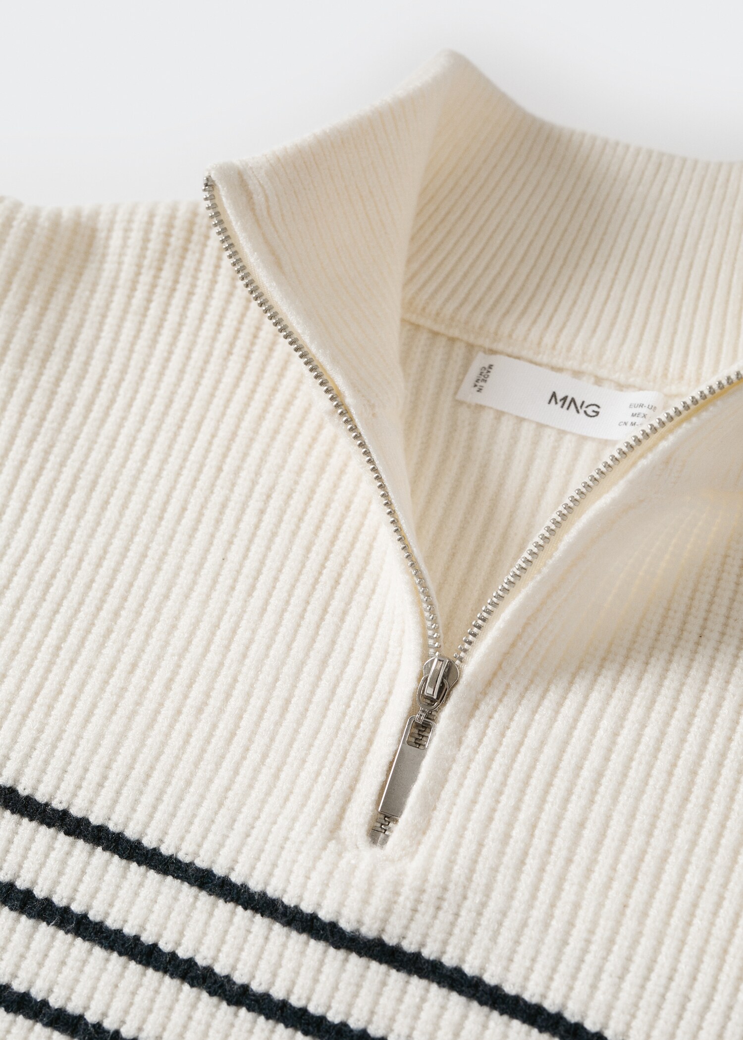 Striped sweater with zipper - Details of the article 8