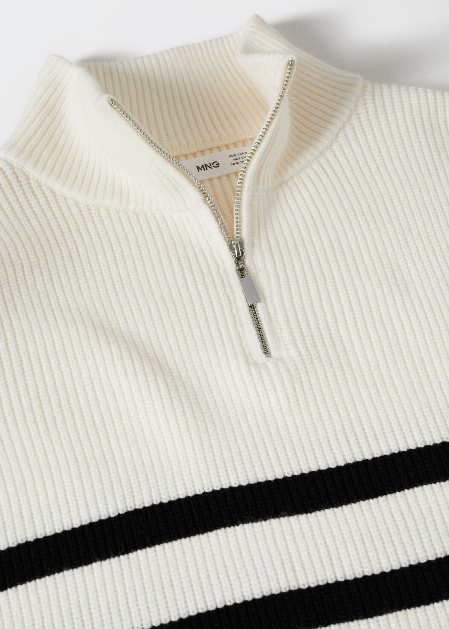 Striped sweater with zip - Details of the article 8