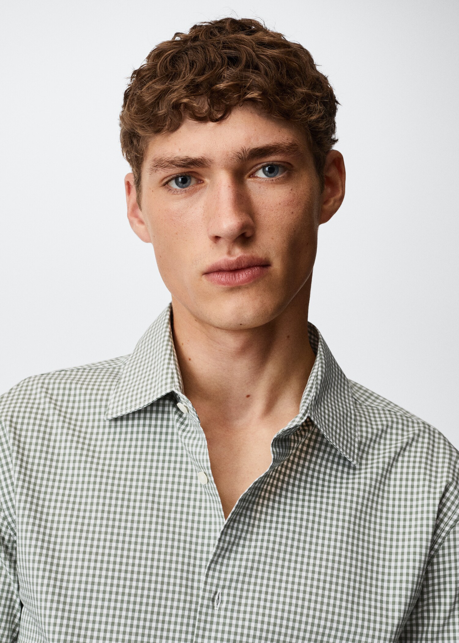 Slim fit gingham check shirt - Details of the article 1