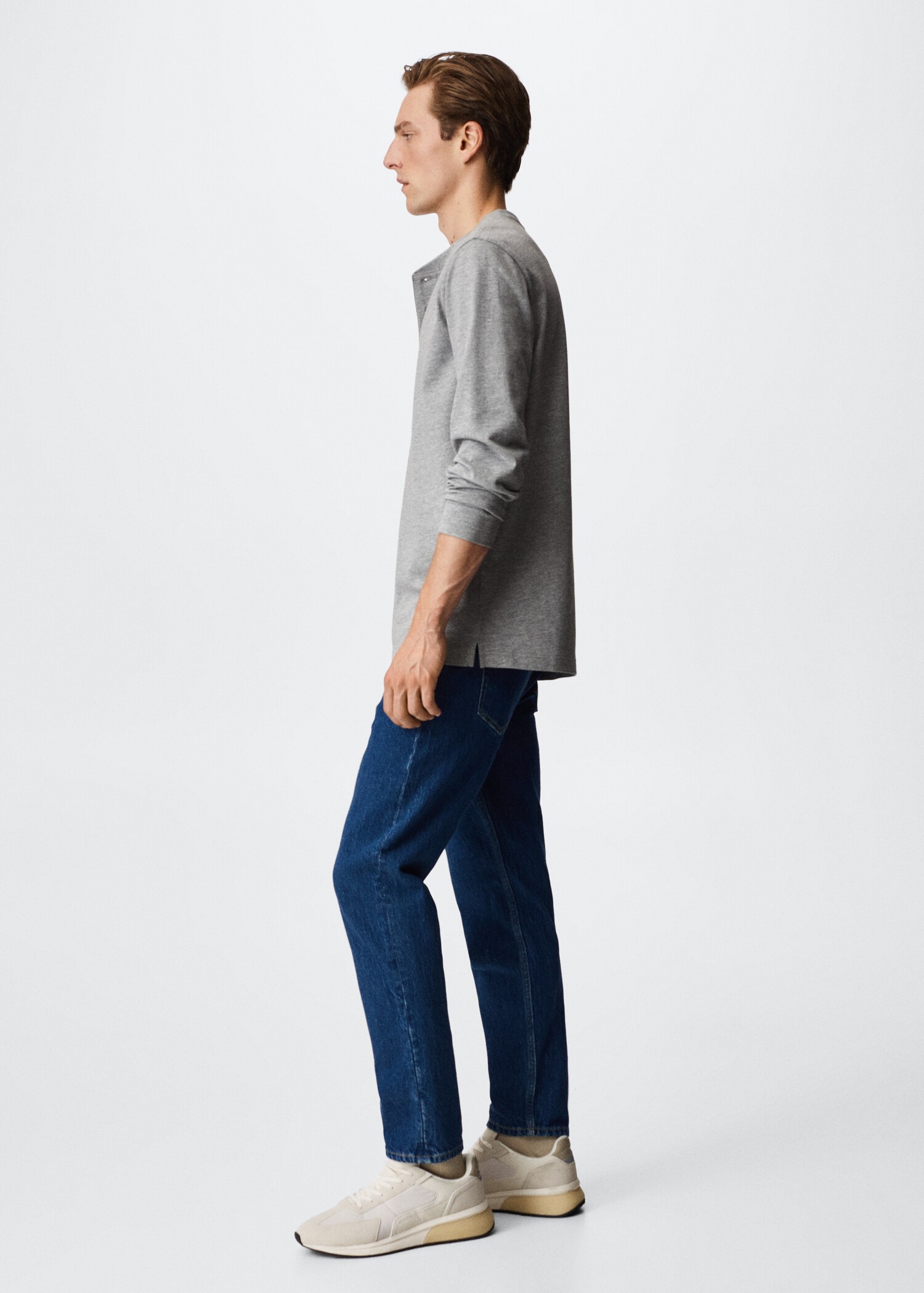 Henley collar long-sleeved t-shirt - Details of the article 2