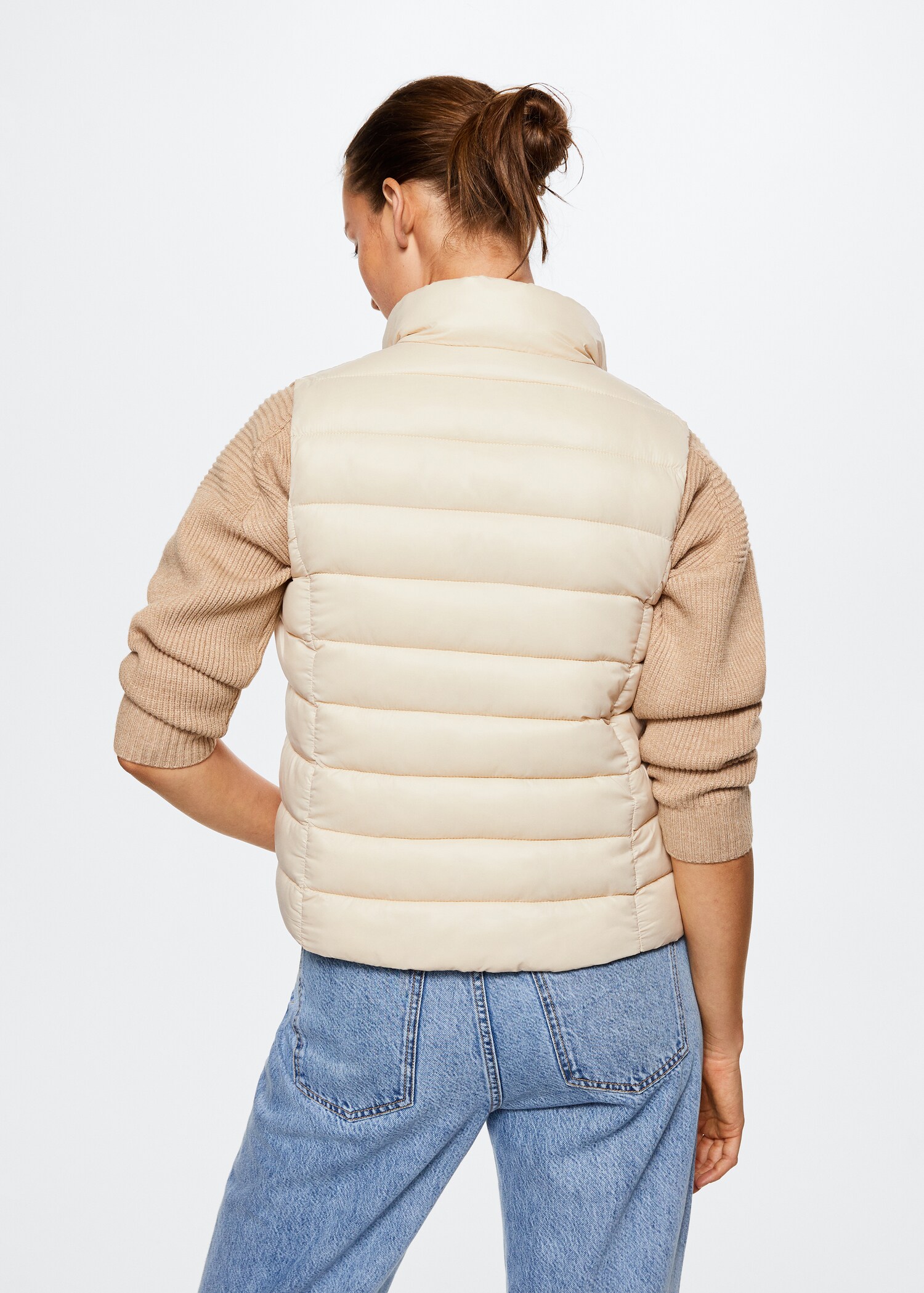 Ultra-light quilted vest - Reverse of the article