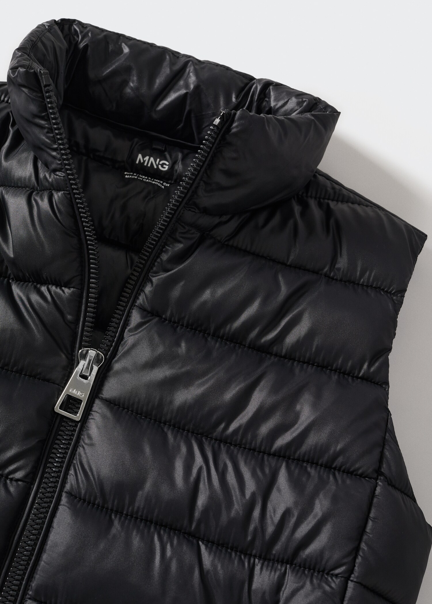 Ultra-light quilted vest - Details of the article 8
