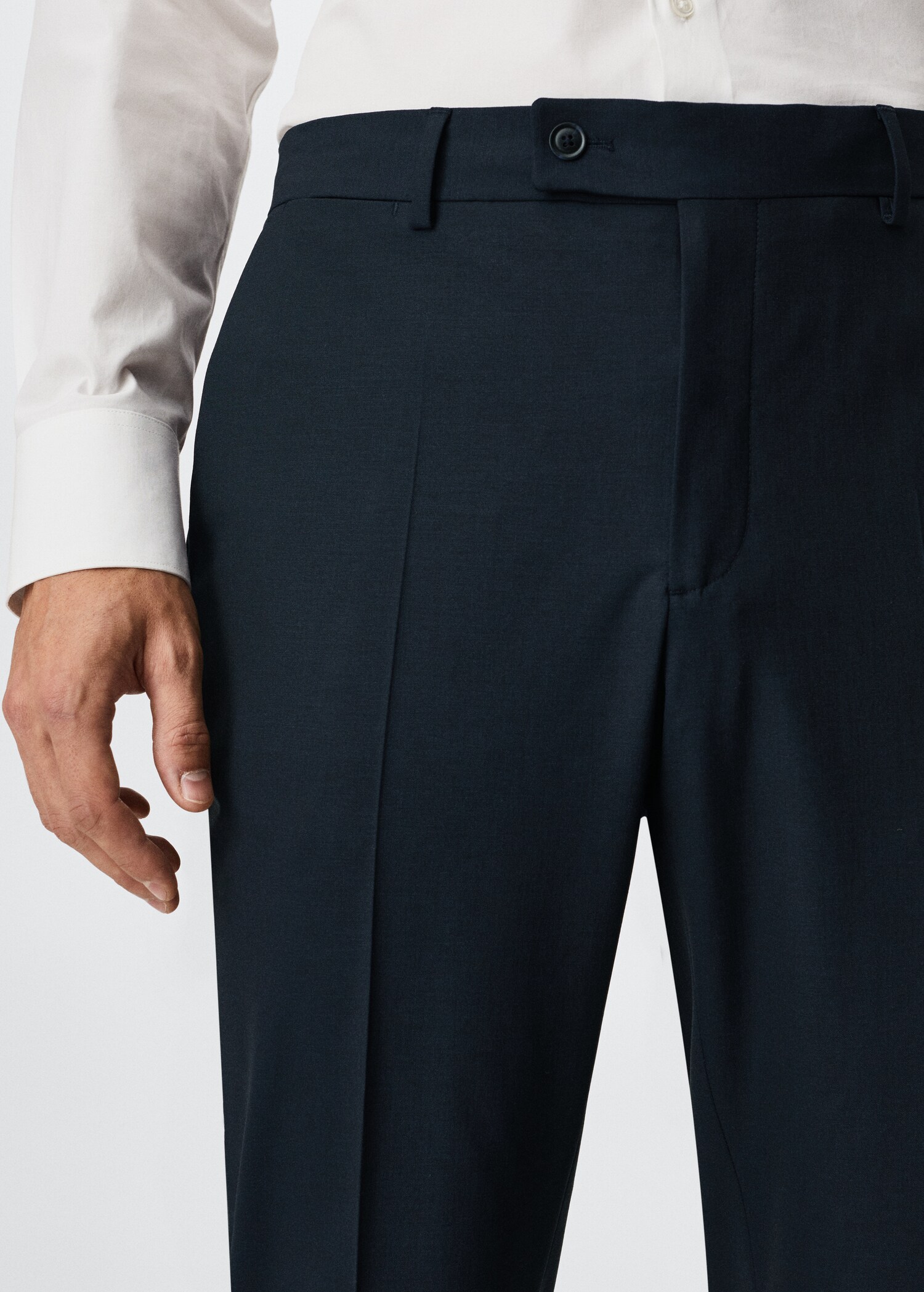 Wełniane garniturowe spodnie slim fit - Szczegóły artykułu 1