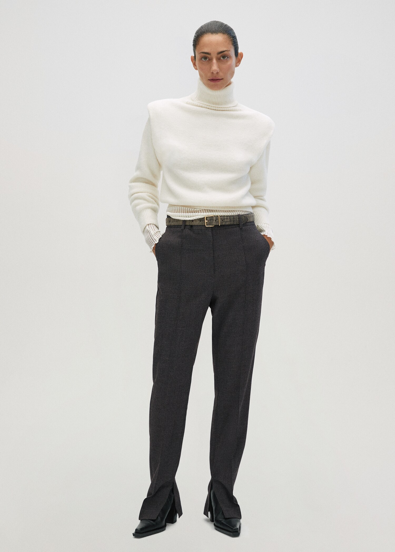 Knitted sweater with shoulder pads  - Details of the article 7