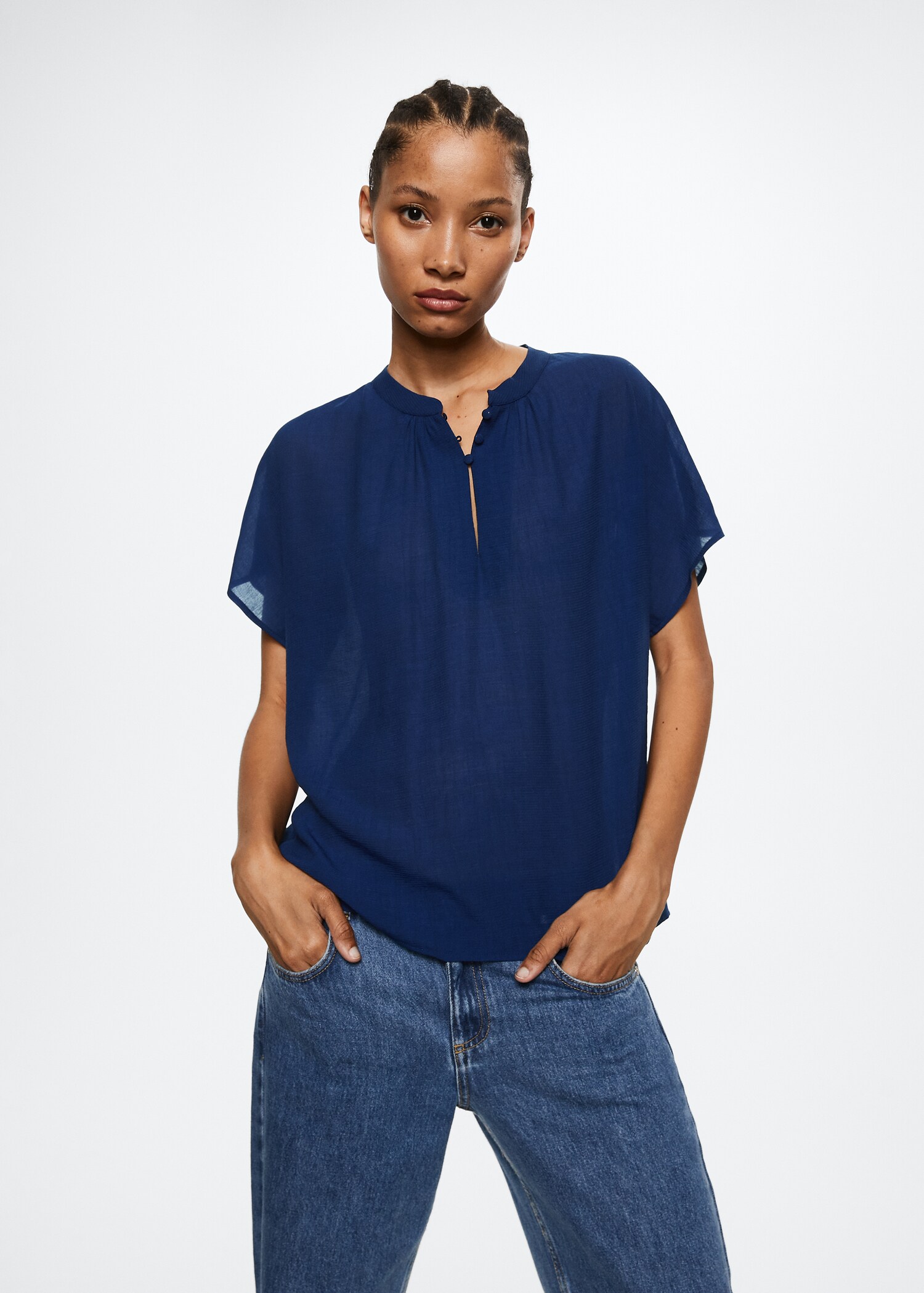 Blusa fluida botones - Plano medio