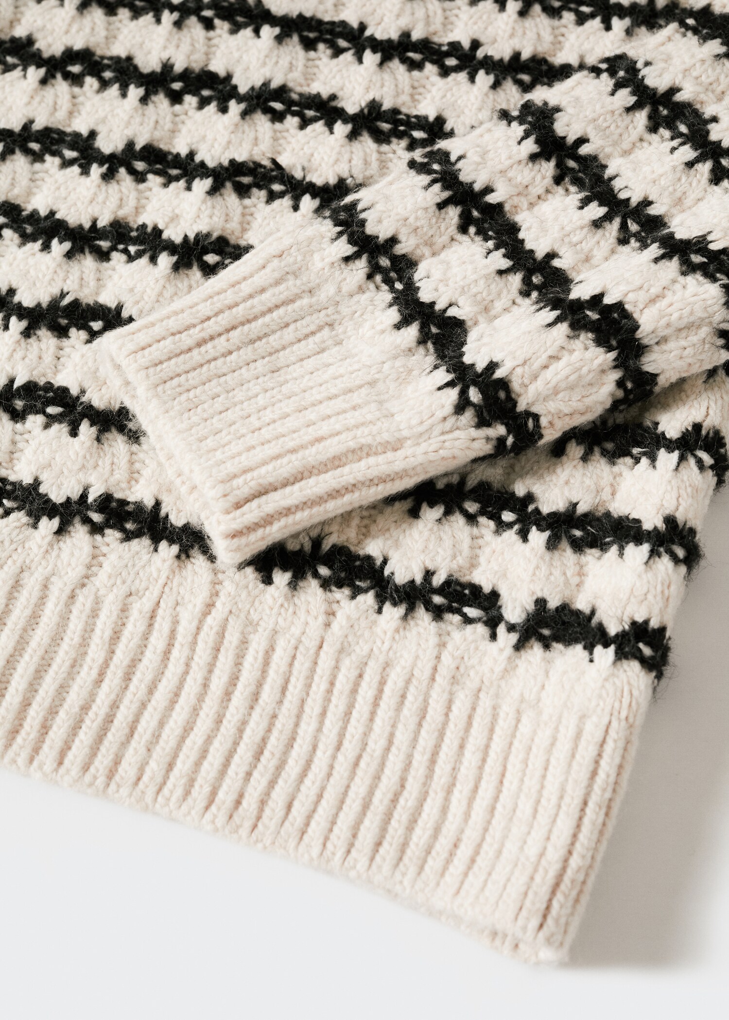 Pull-over rayé à torsades - Détail de l'article 8