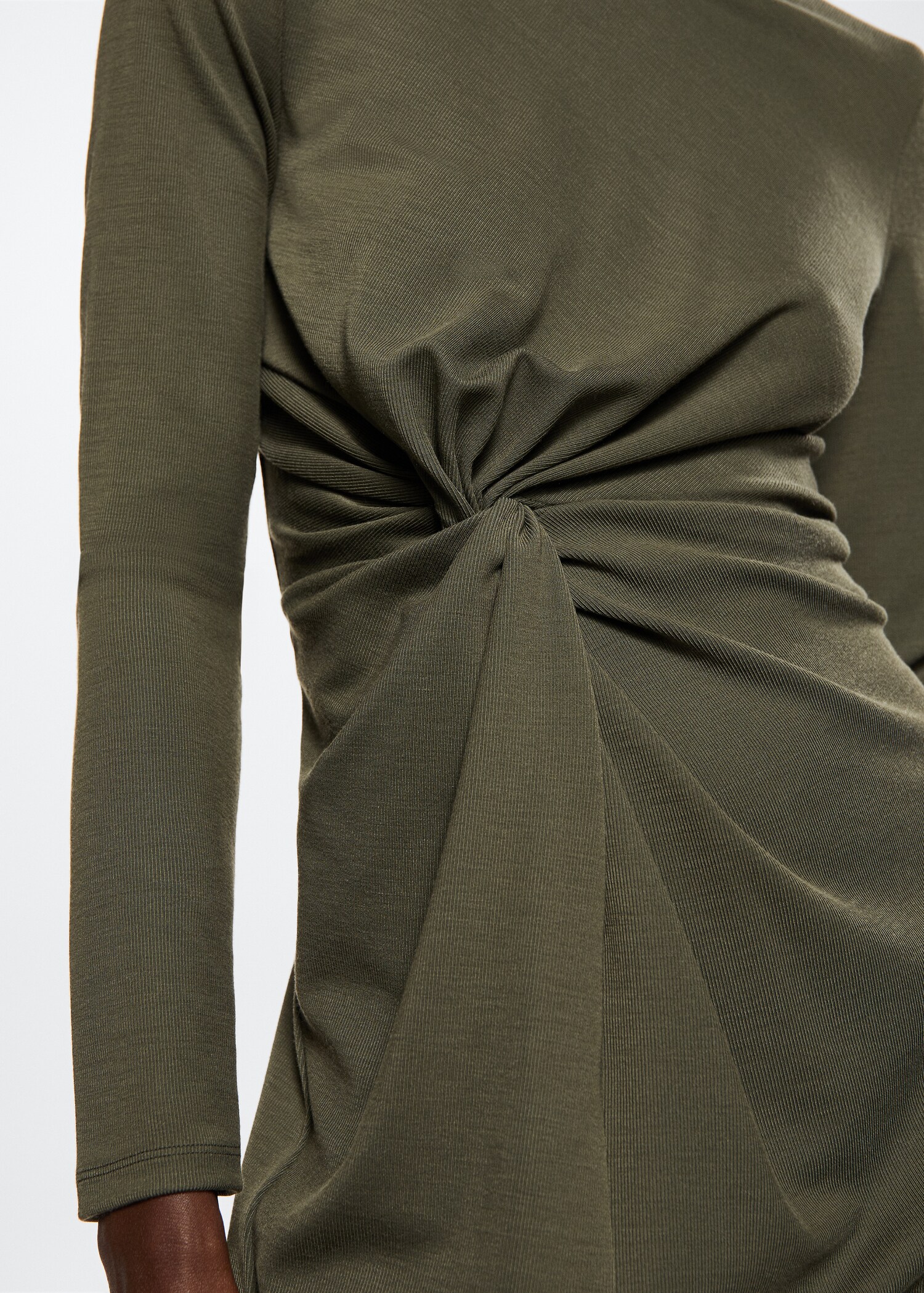 Vestido canelado com nó - Pormenor do artigo 6