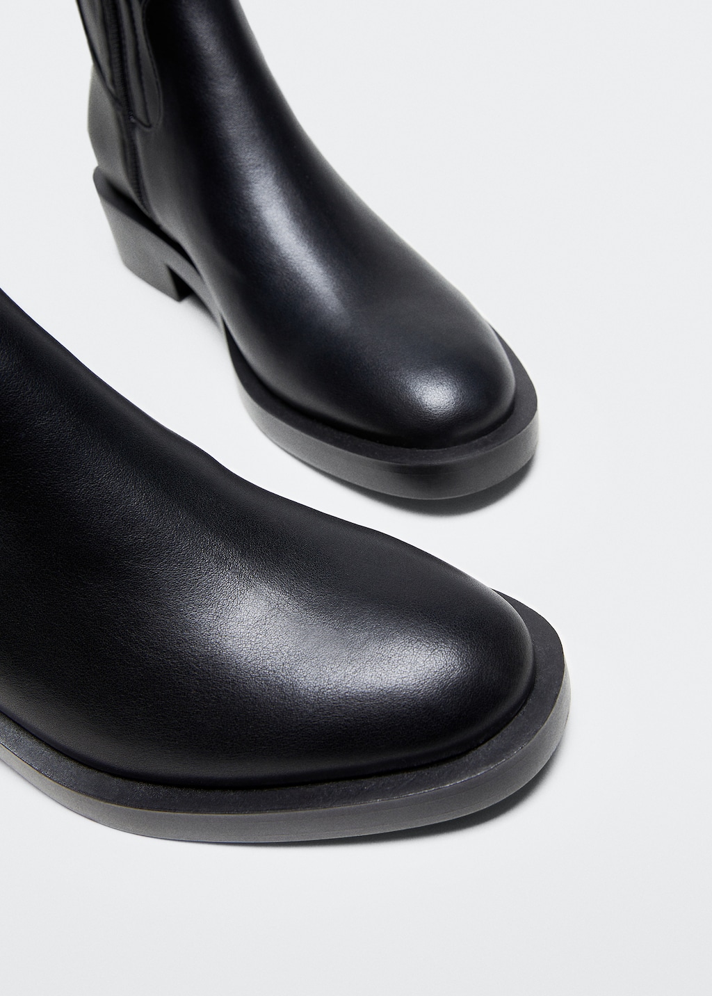 Knee-length boots - Women | MANGO Kosovo