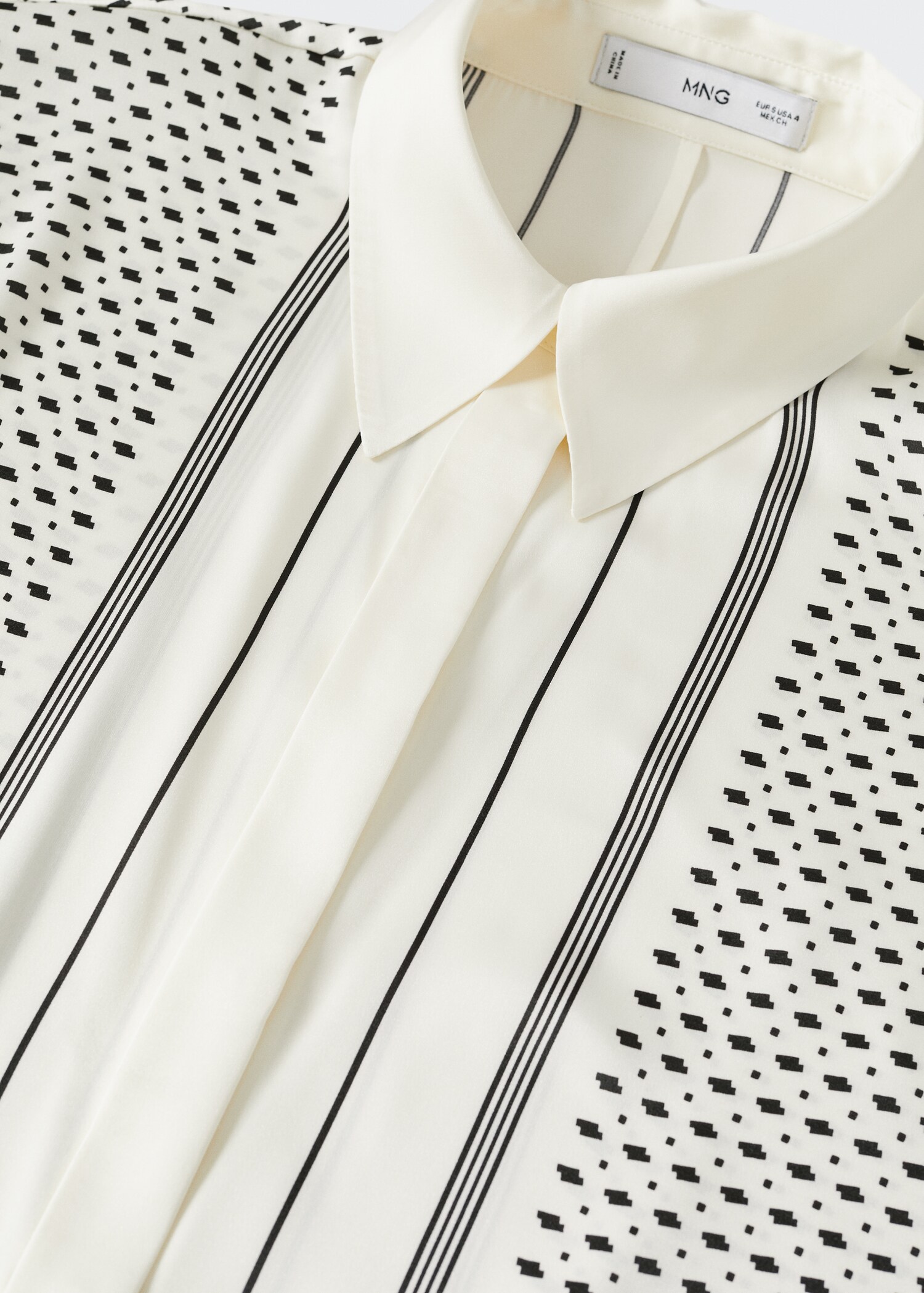 Hemd mit geometrischem Muster - Detail des Artikels 8