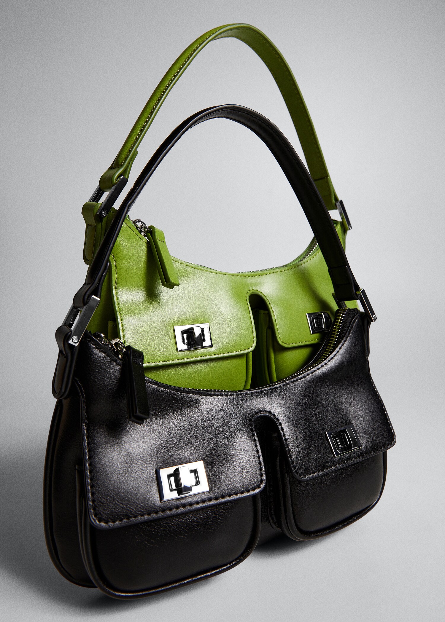 Shoulder bag with pockets - Details of the article 5