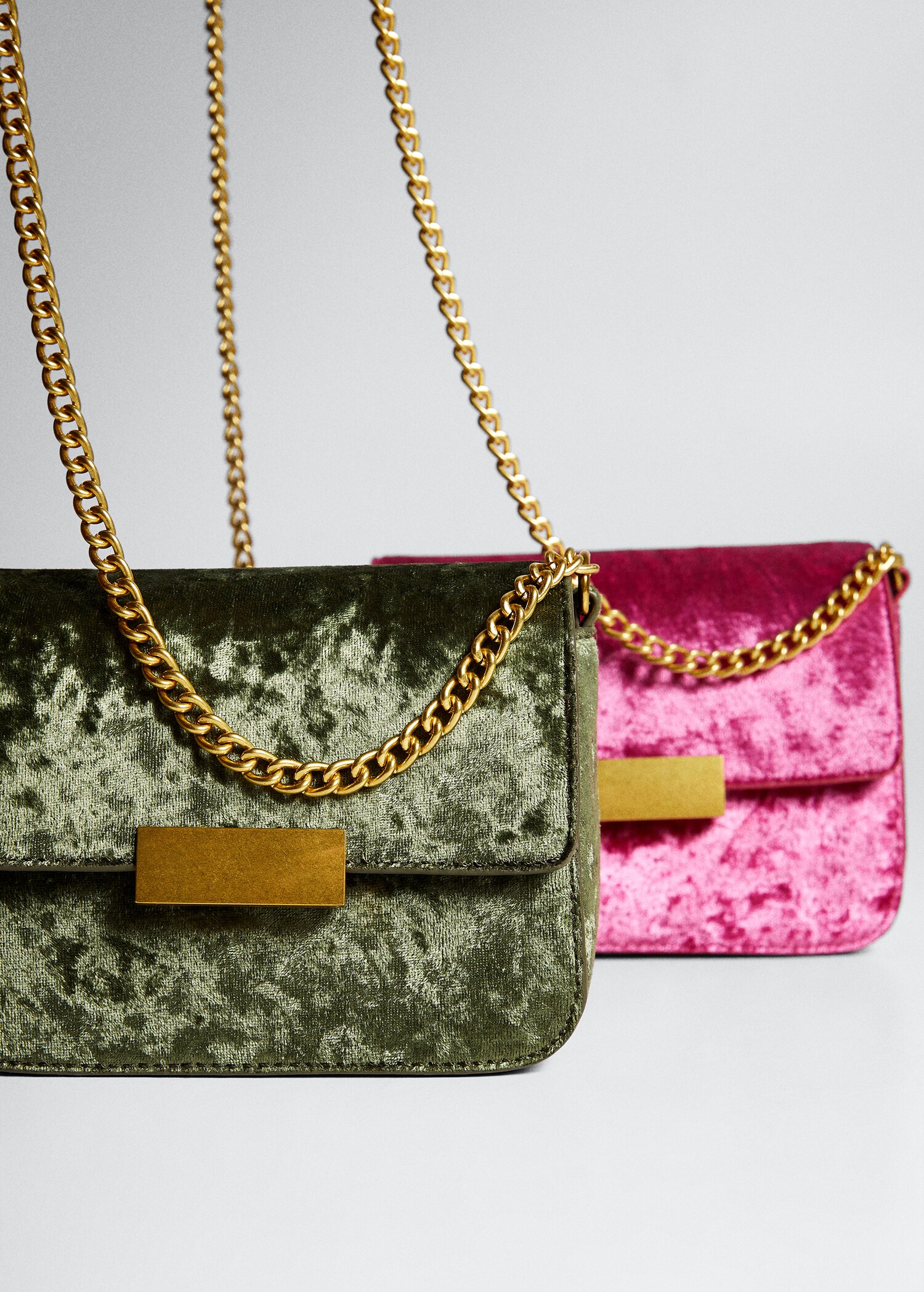 Chain velvet bag - Details of the article 5