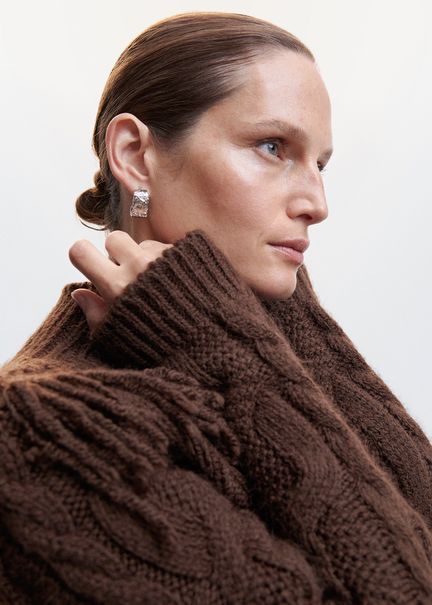 Fringed cable-knit sweater - Details of the article 1