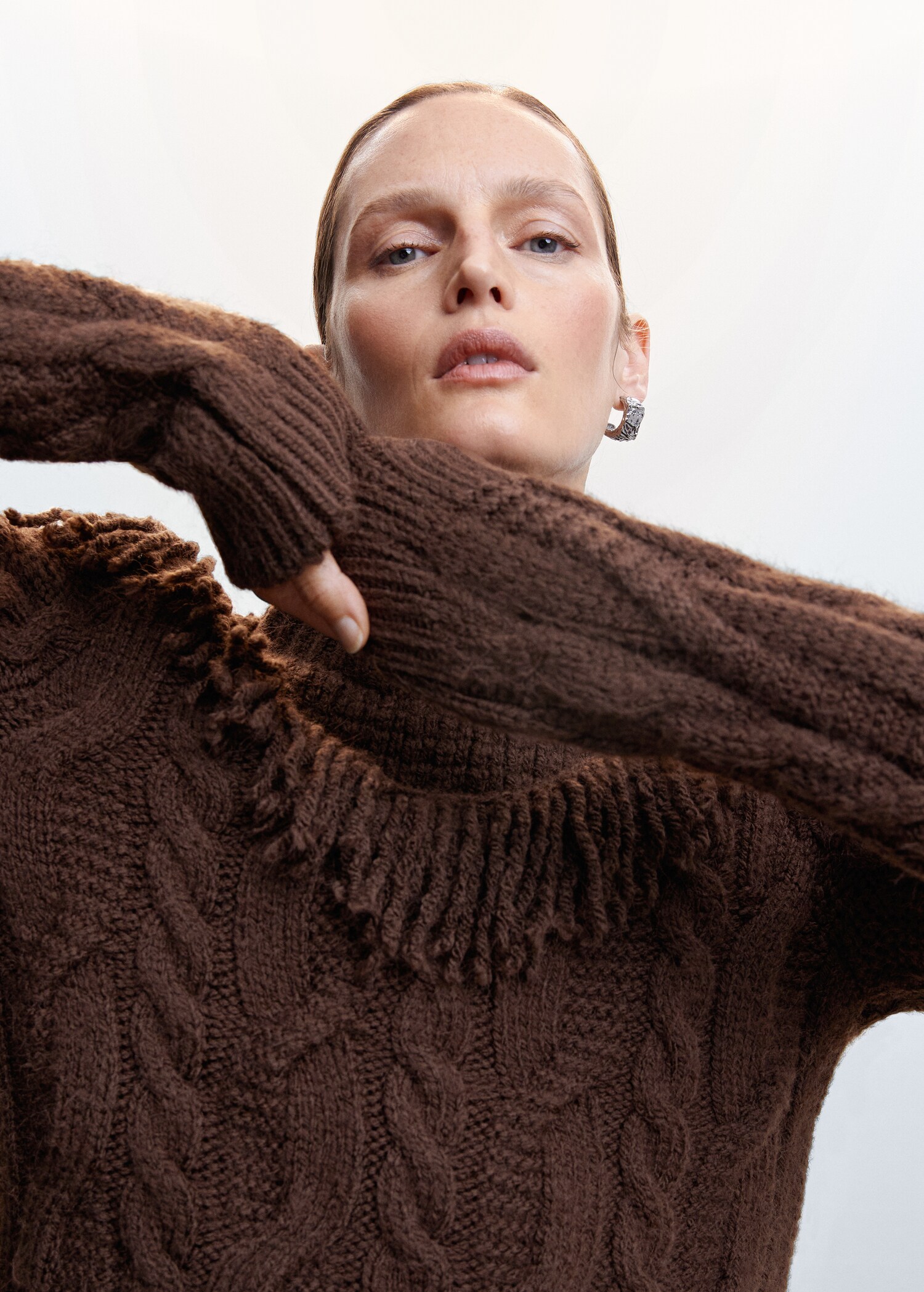 Fringed cable-knit sweater - Details of the article 6