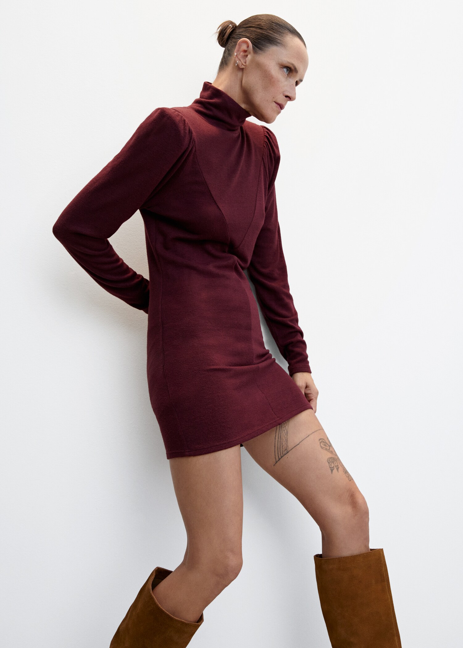Vestido de malha de gola com dobra - Pormenor do artigo 2