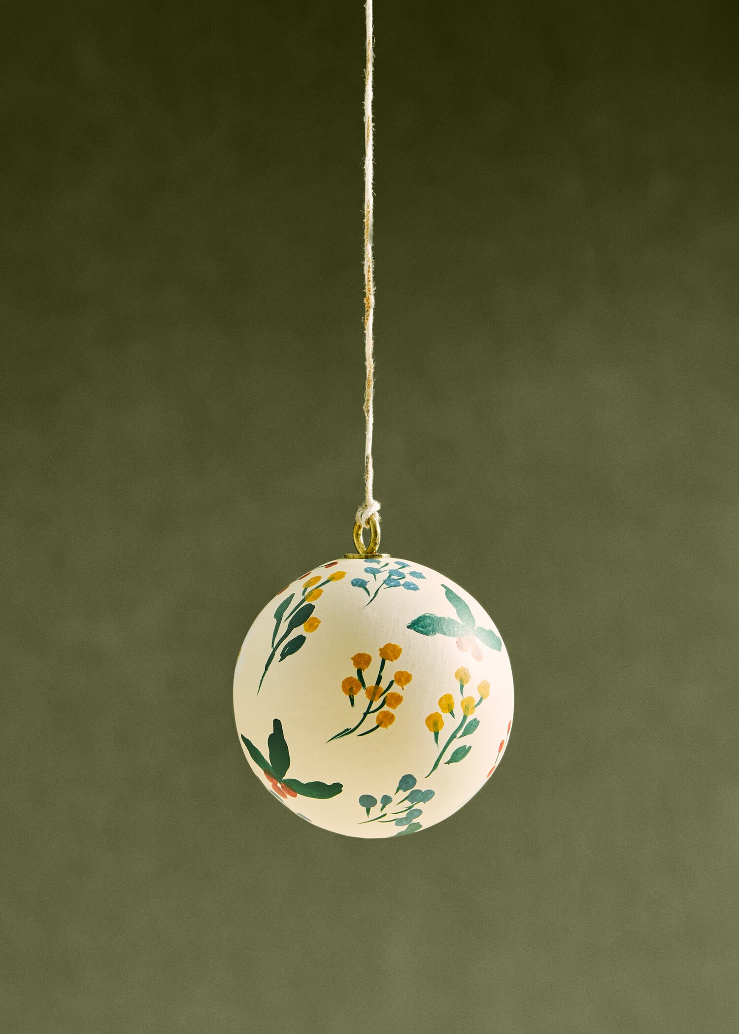 Wooden Christmas ball - Details of the article 7