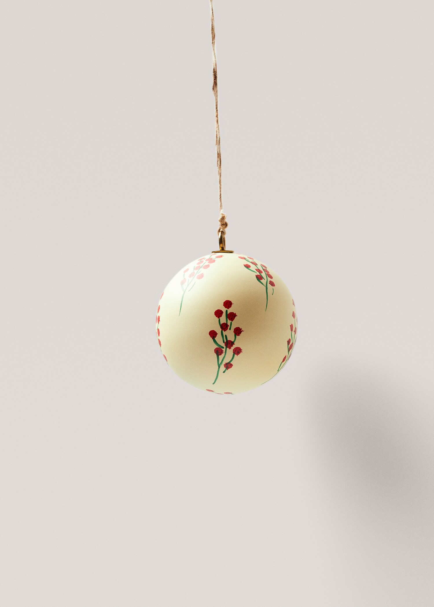 Wooden Christmas ball - Details of the article 1