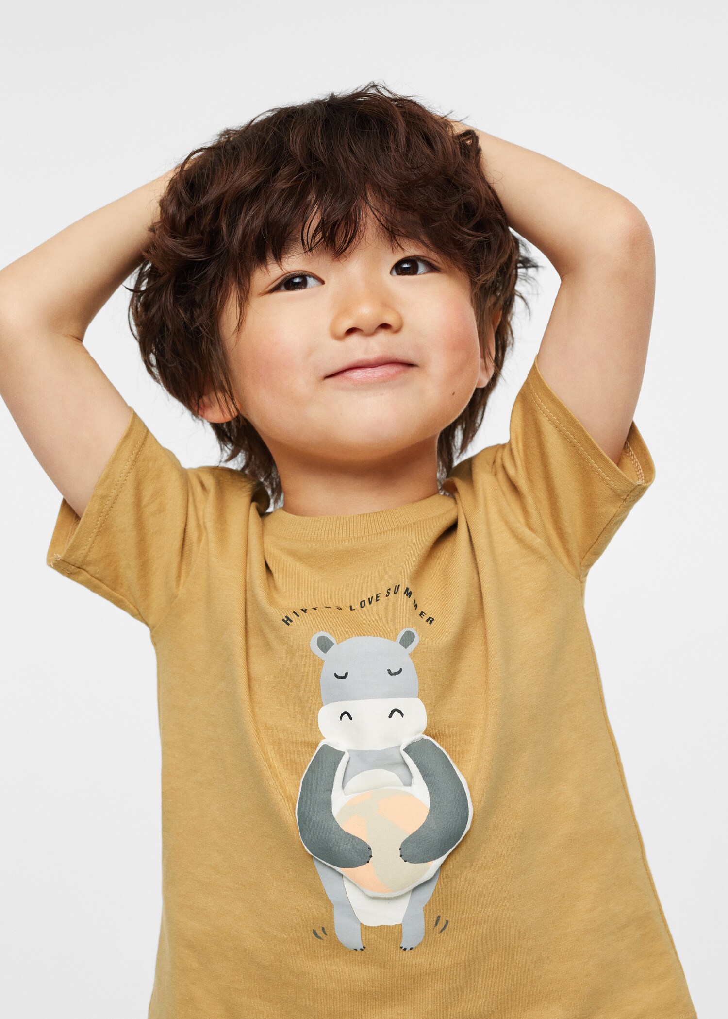 Embossed details printed t-shirt - Details of the article 2