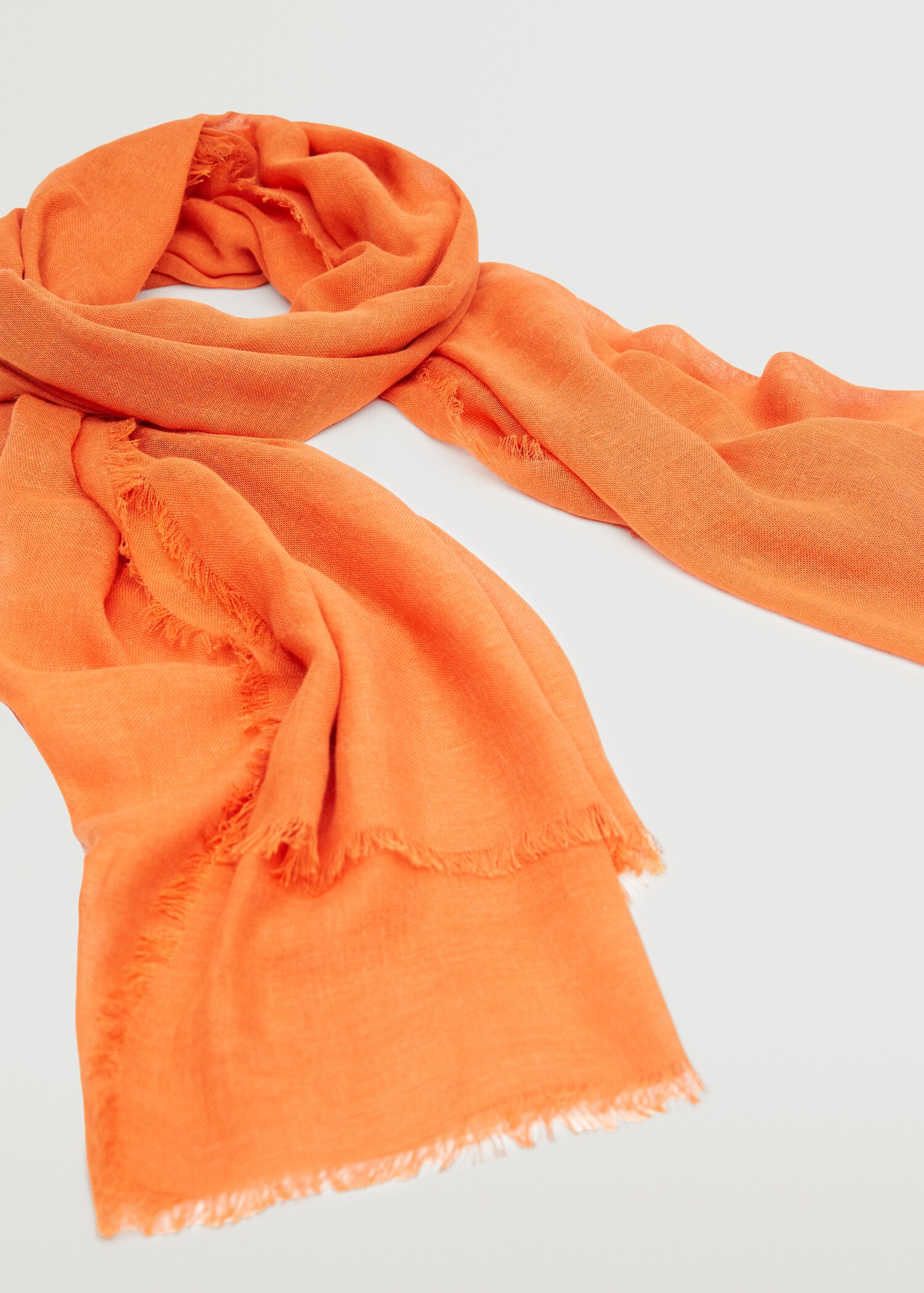 Flowy scarf - Details of the article 3
