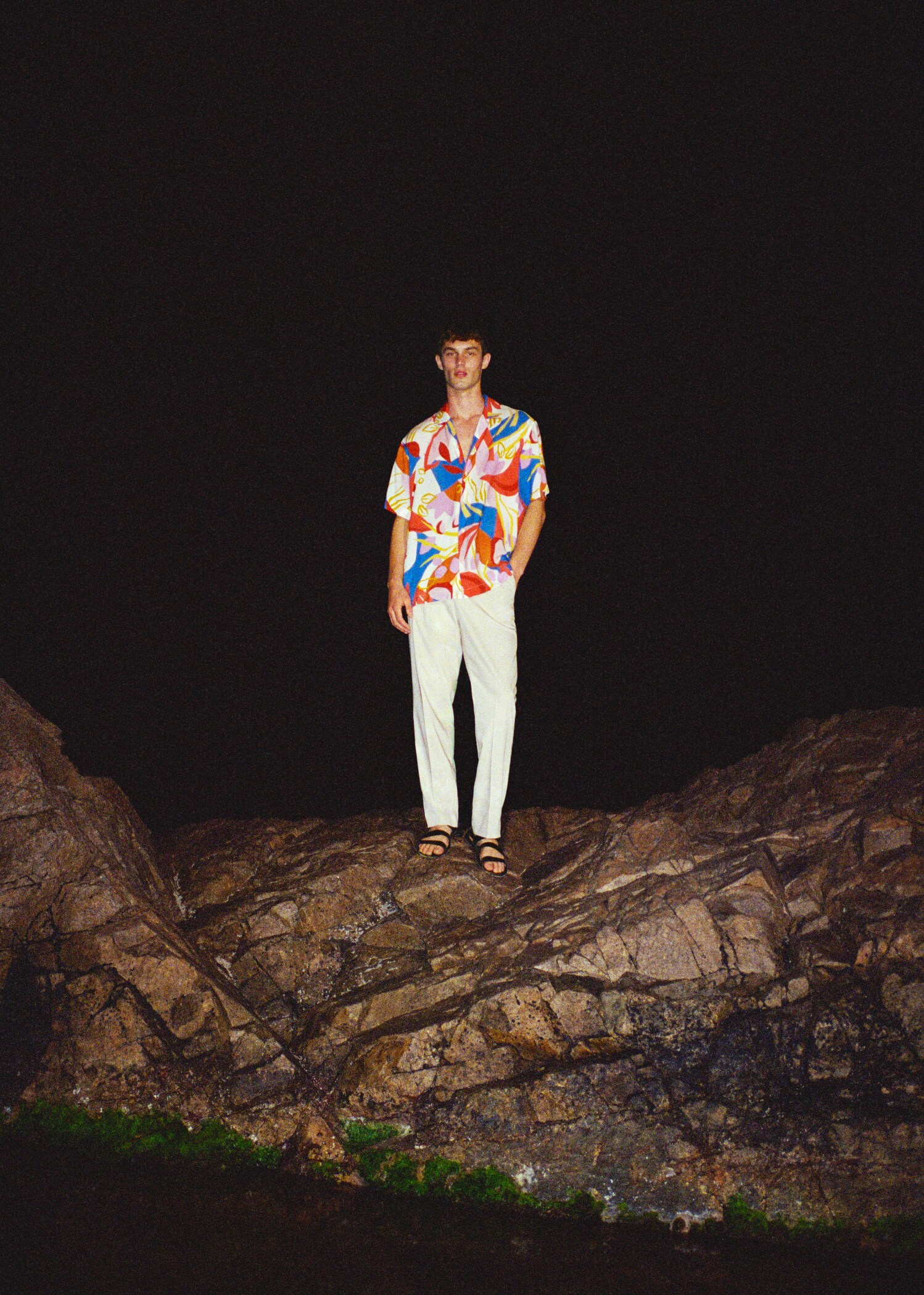 Printed flowy shirt - Details of the article 5