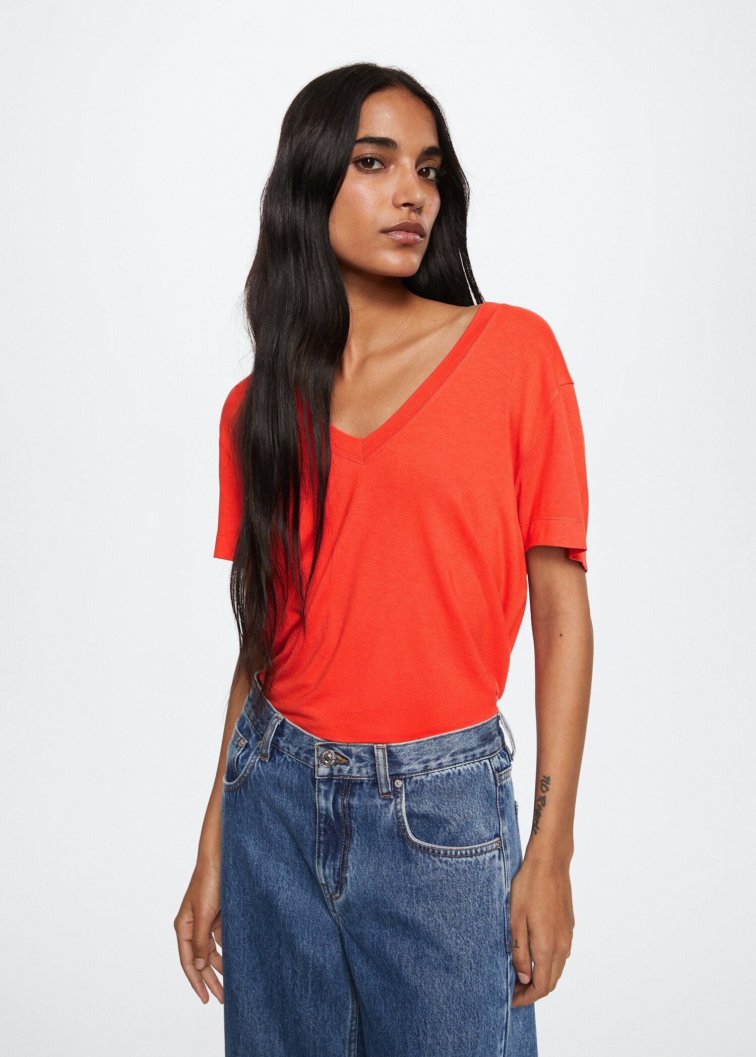 Soepelvallend T-shirt met V-hals - Middenvlak