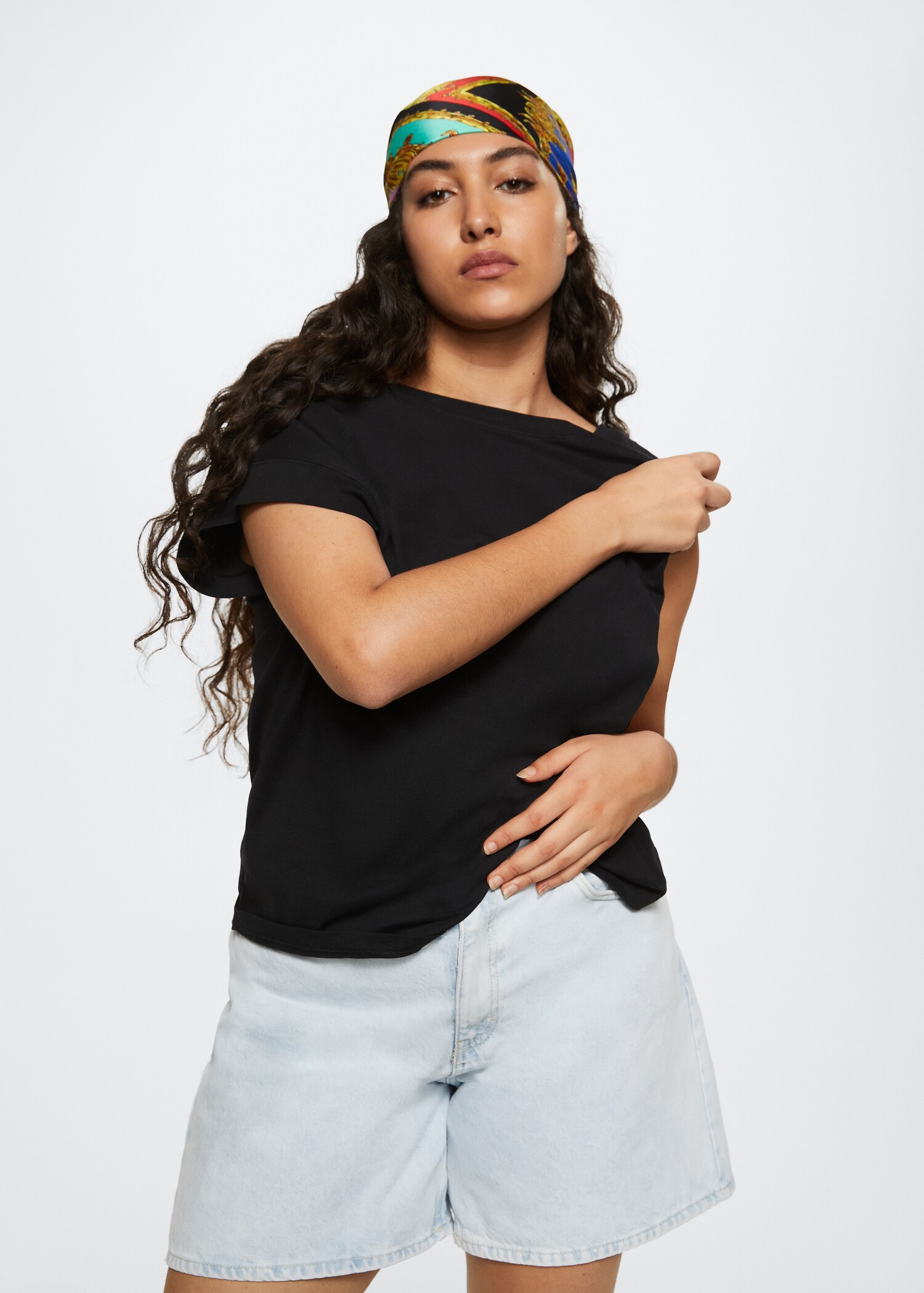 T-shirt décolleté dans le dos - Détail de l'article 4
