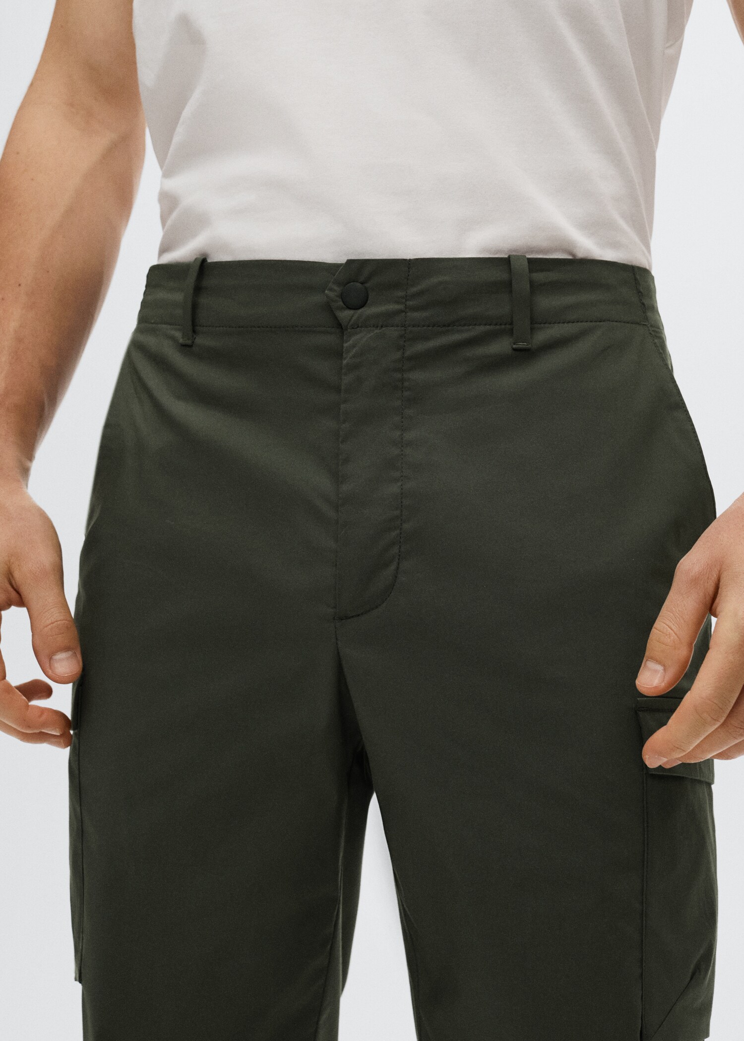 Cotton cargo trousers - Details of the article 1