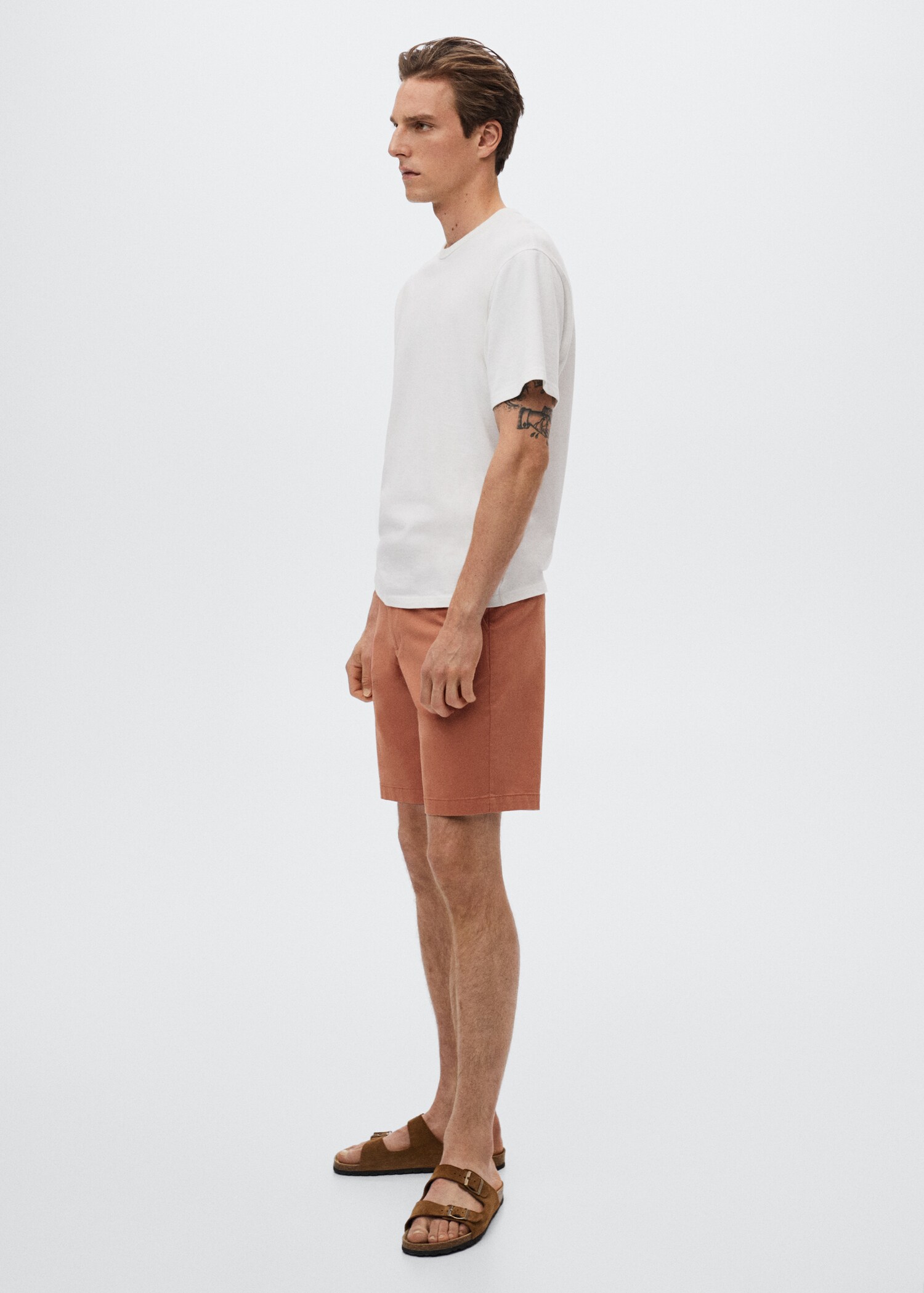 Slim-fit chino cotton bermuda shorts - Details of the article 2