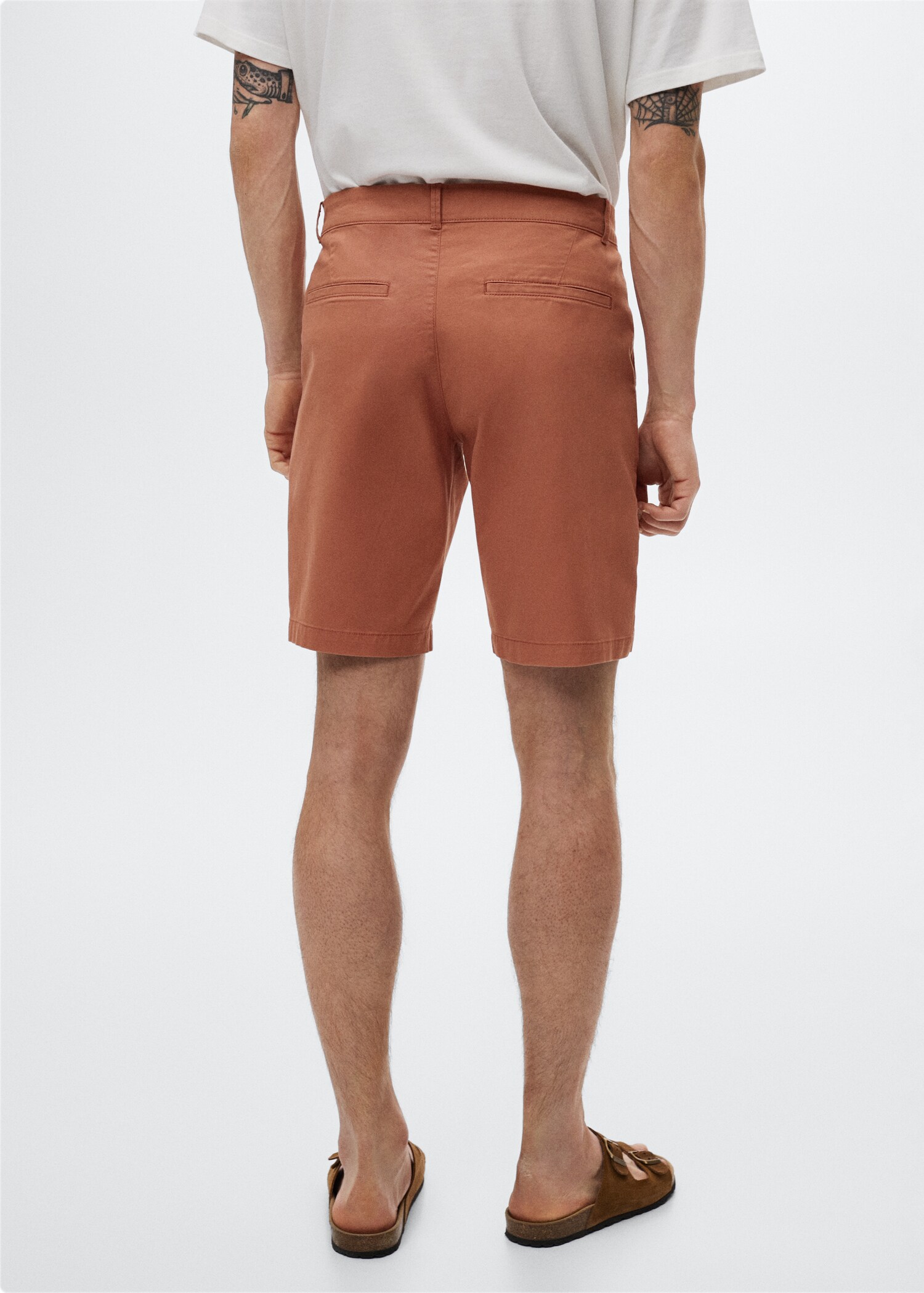 Slim-fit chino cotton bermuda shorts - Reverse of the article