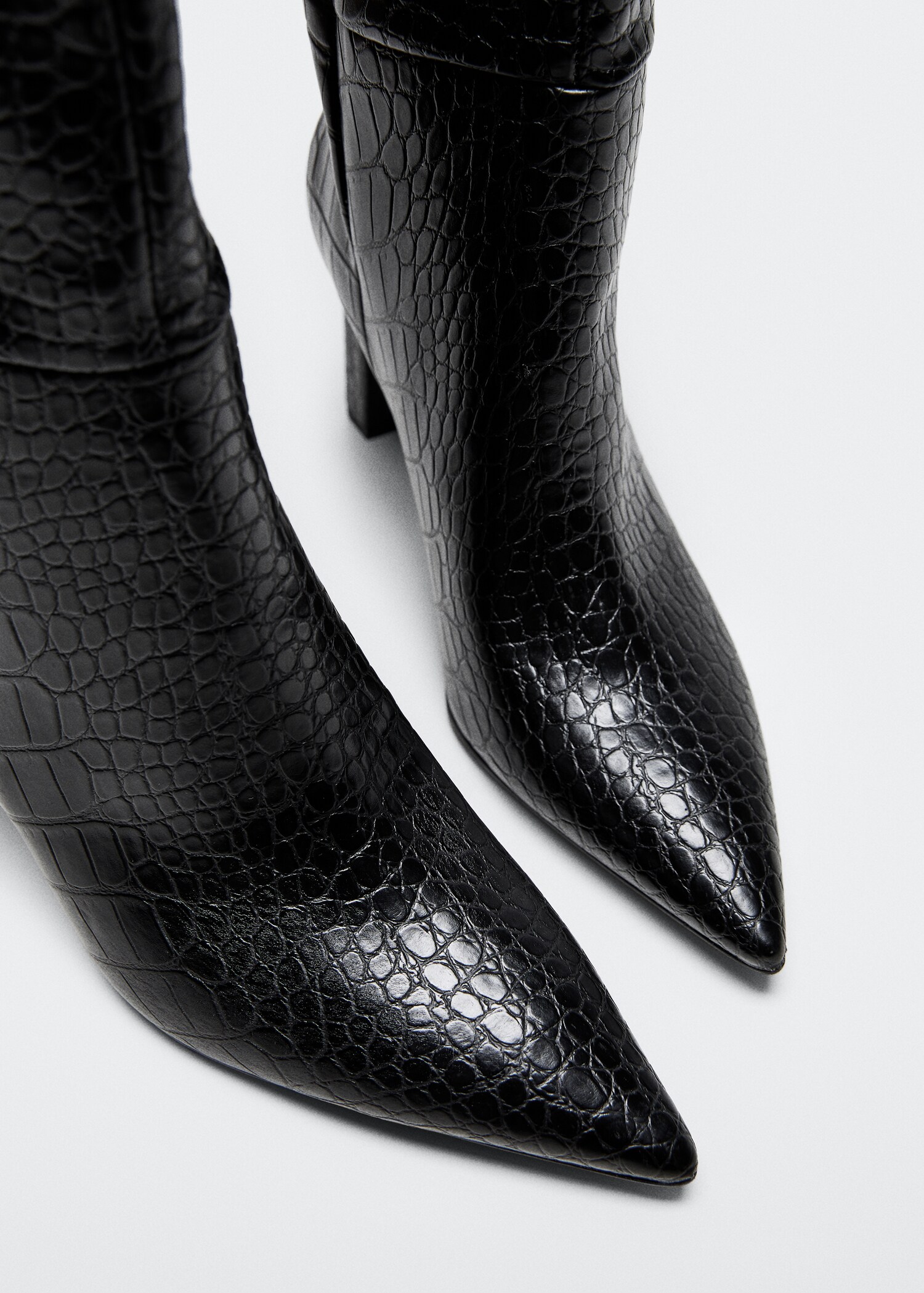High heel boots - Details of the article 2