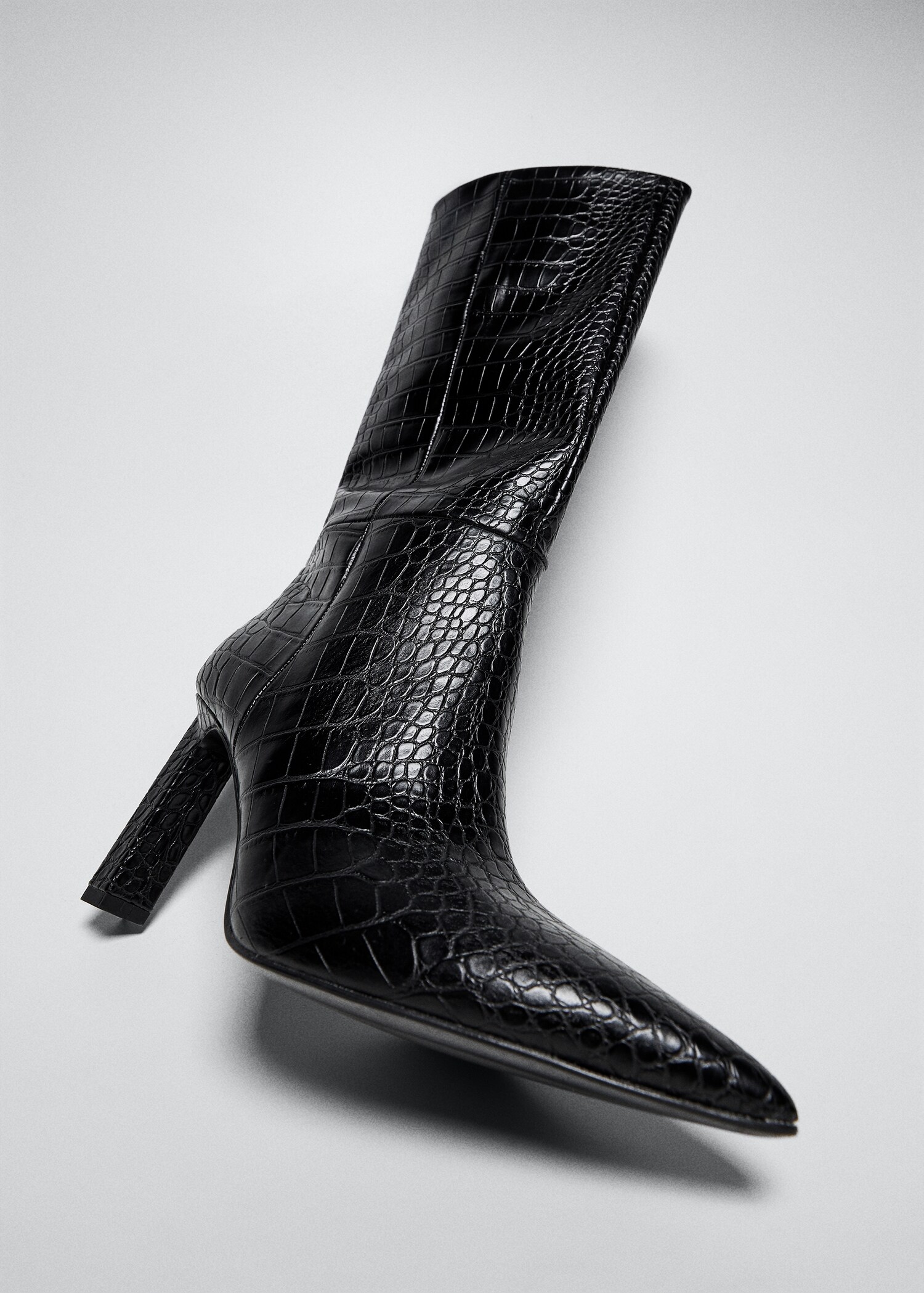 High heel boots - Details of the article 5