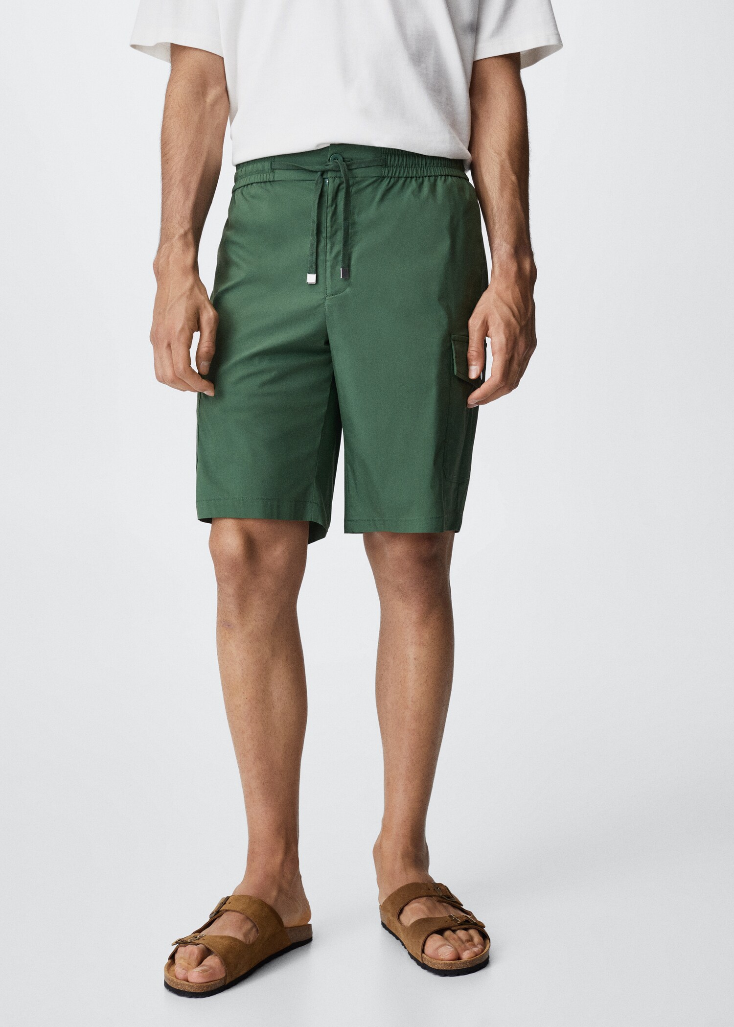 Cargo-Bermudashorts mit Kordelzug - Mittlere Ansicht