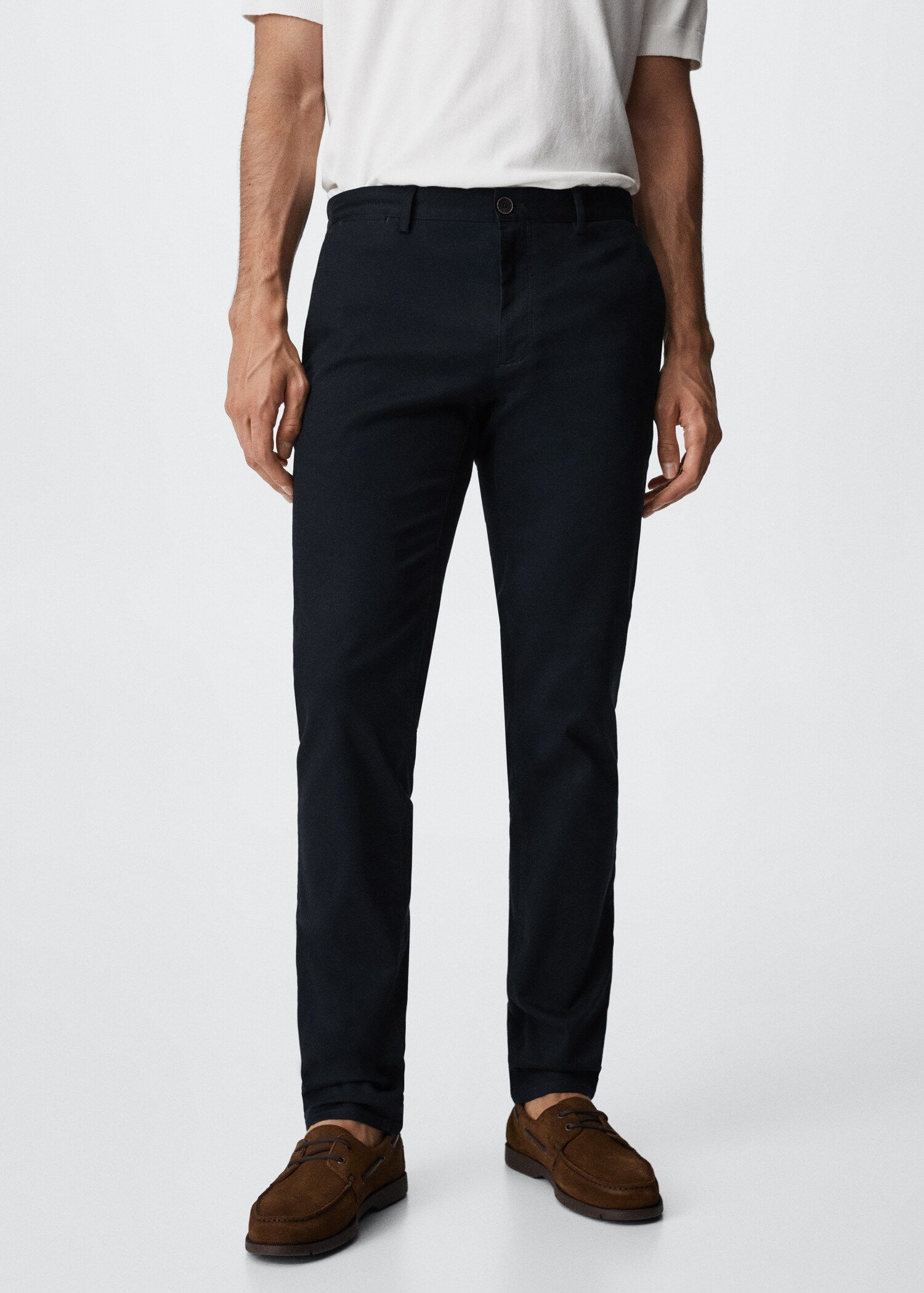 Slim fit serge chino trousers - Середній план