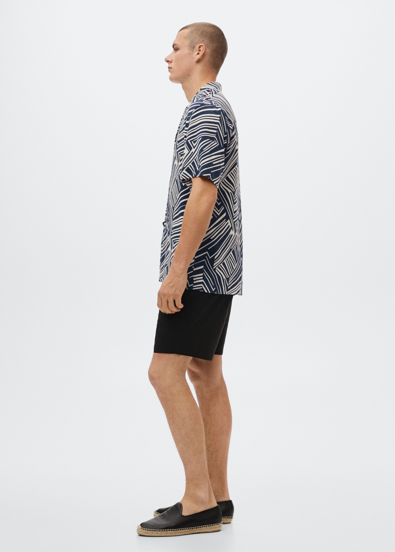 Camisa fluida estampada - Detalle del artículo 2