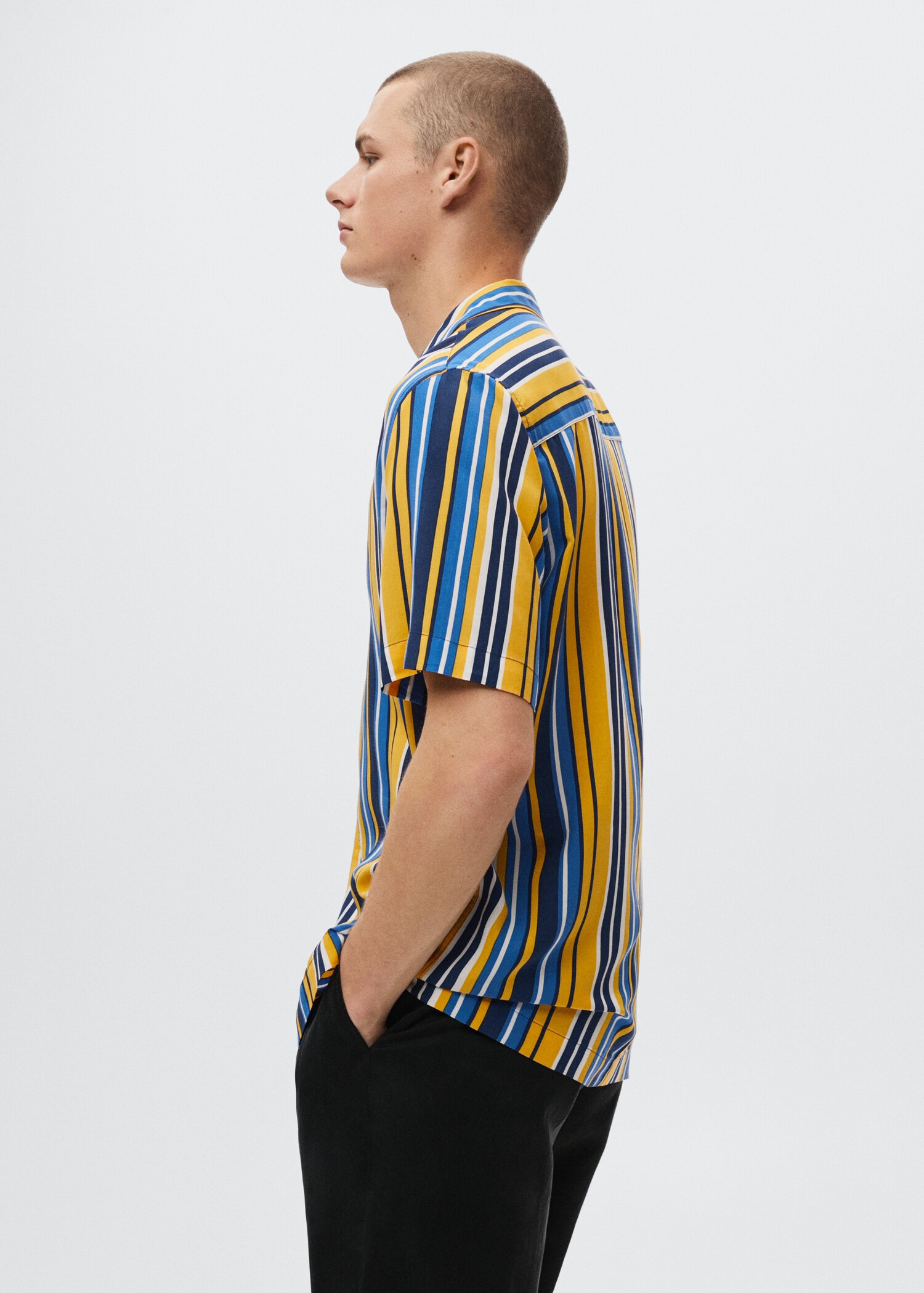 Striped flowy shirt - Details of the article 2