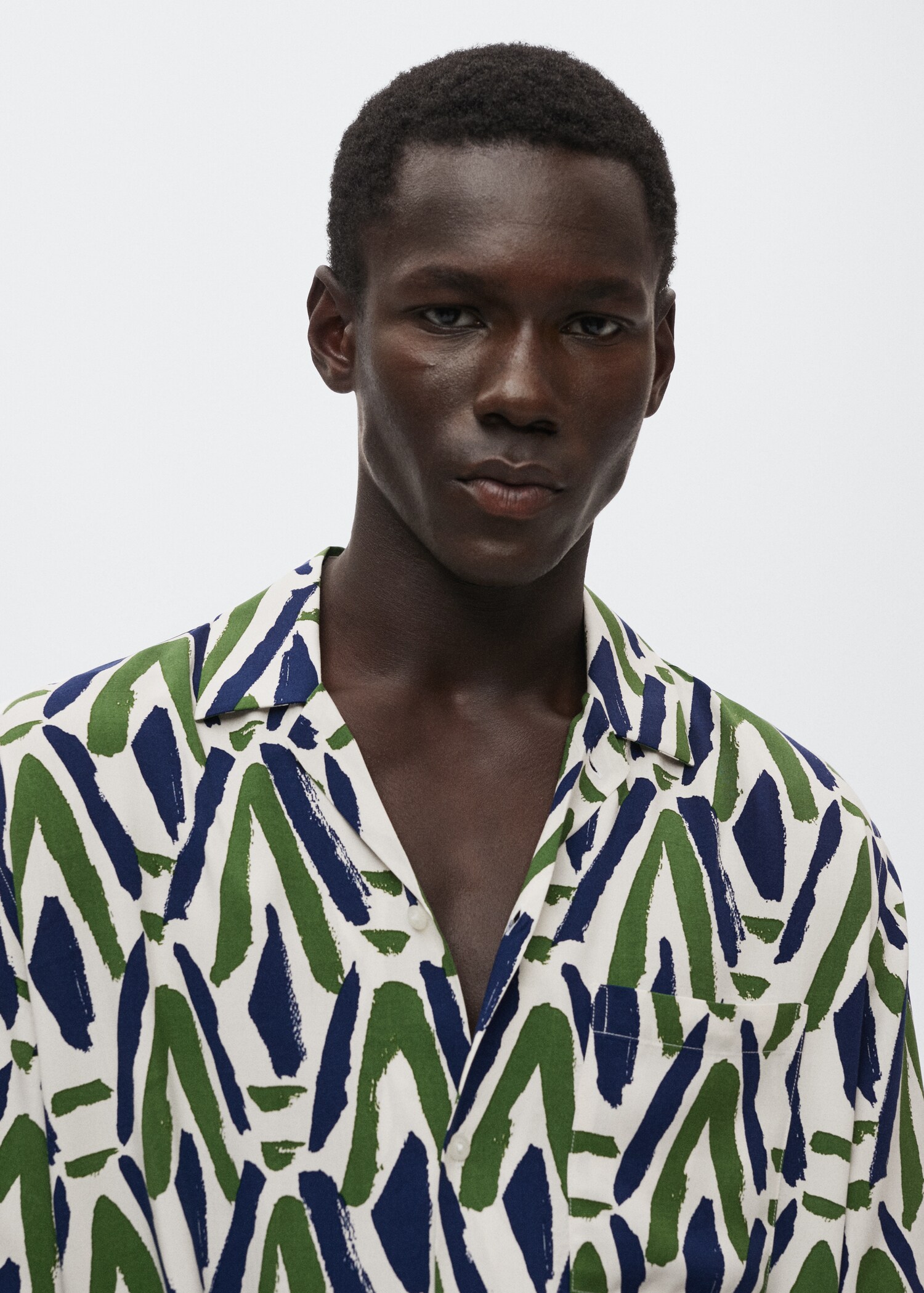 Printed flowy shirt - Details of the article 1