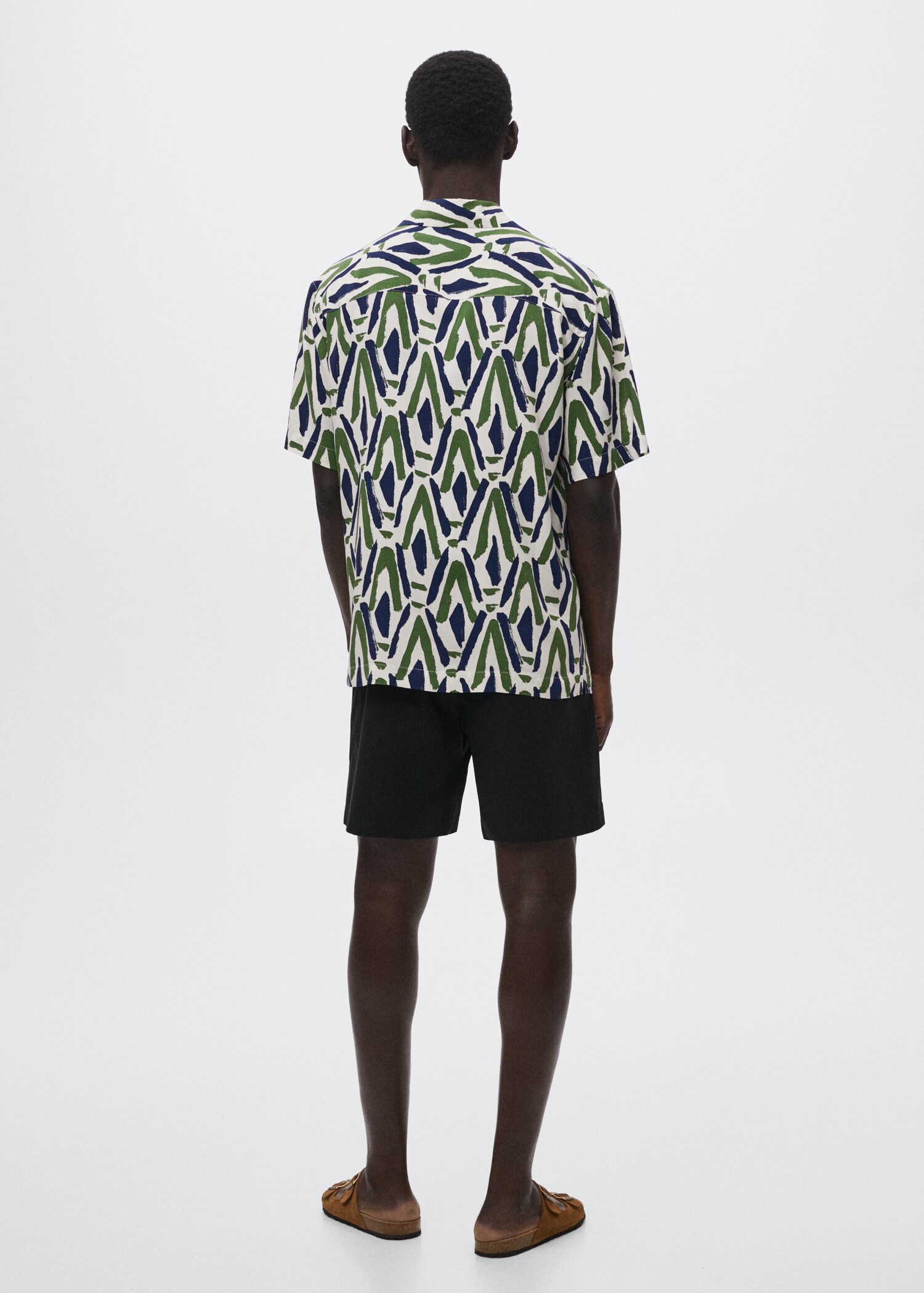 Printed flowy shirt - Reverse of the article