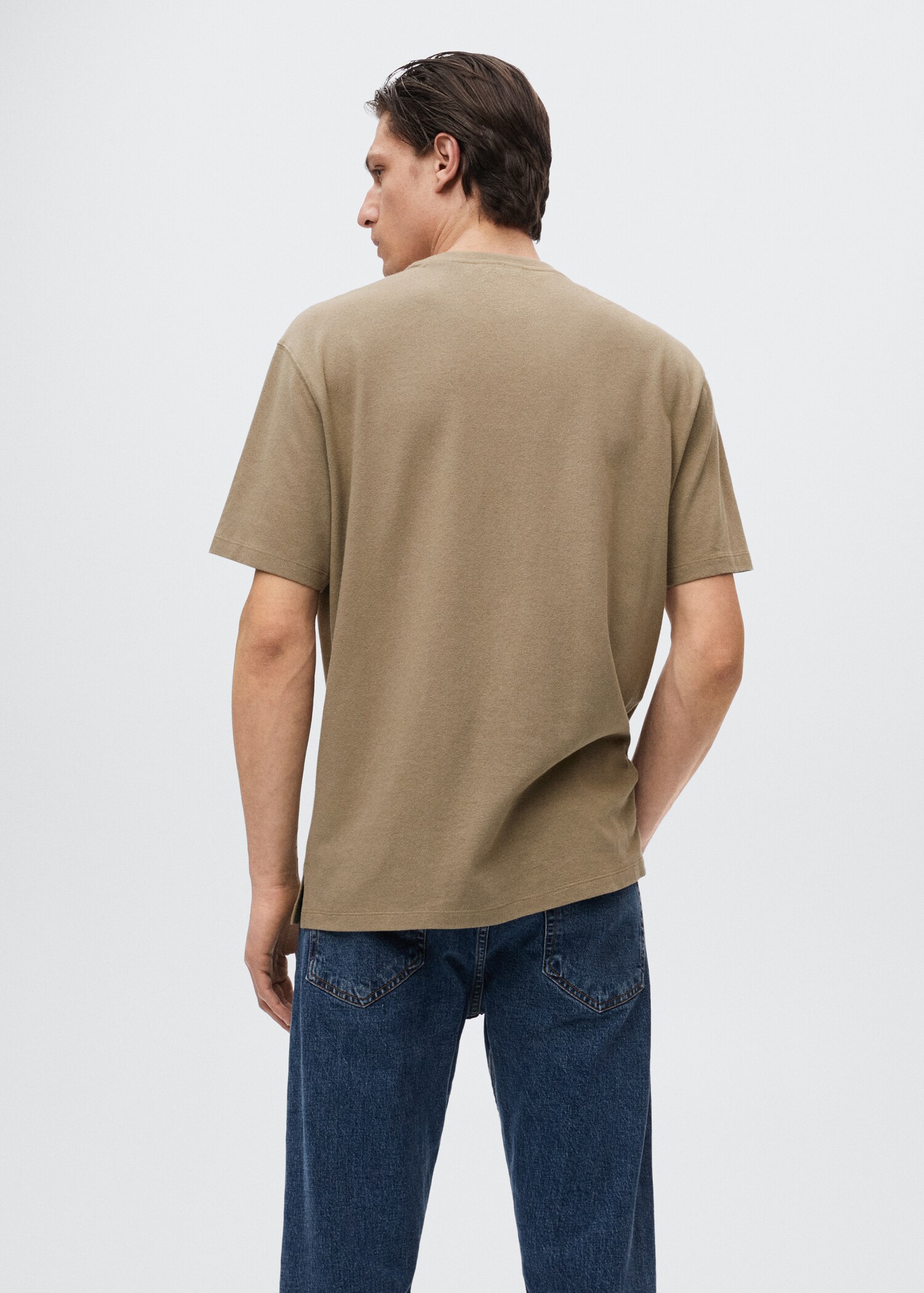 T-Shirt aus Leinen-Baumwoll-Mix - Rückseite des Artikels
