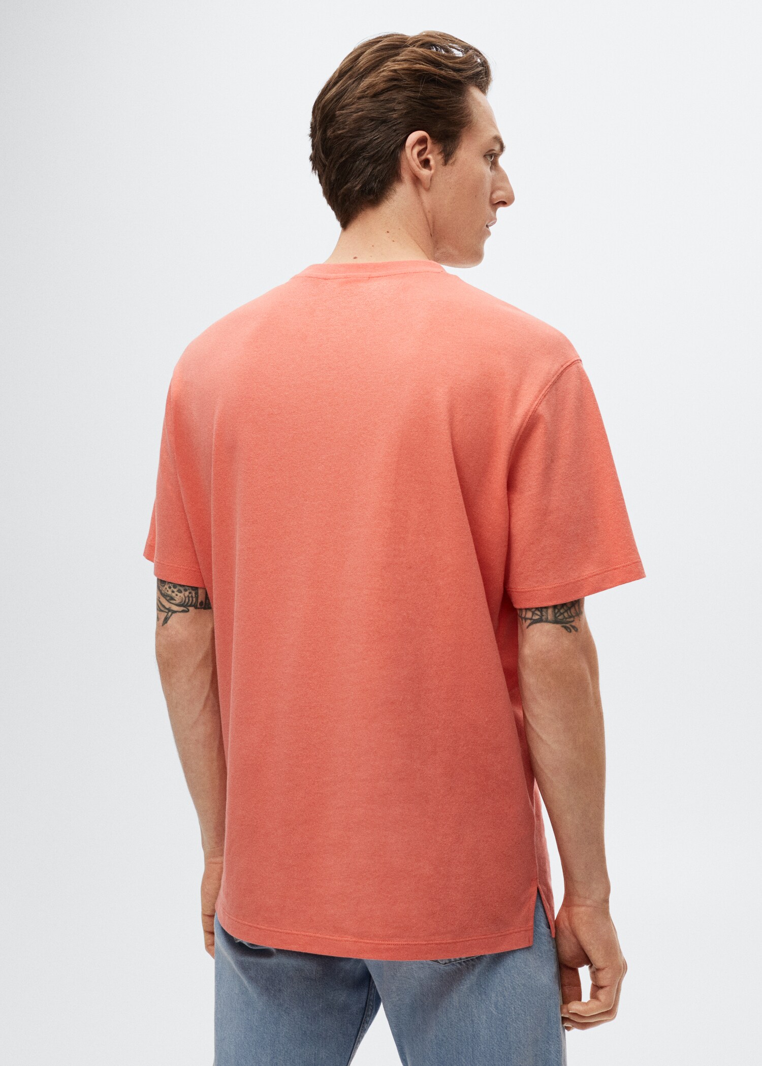 T-Shirt aus Leinen-Baumwoll-Mix - Rückseite des Artikels