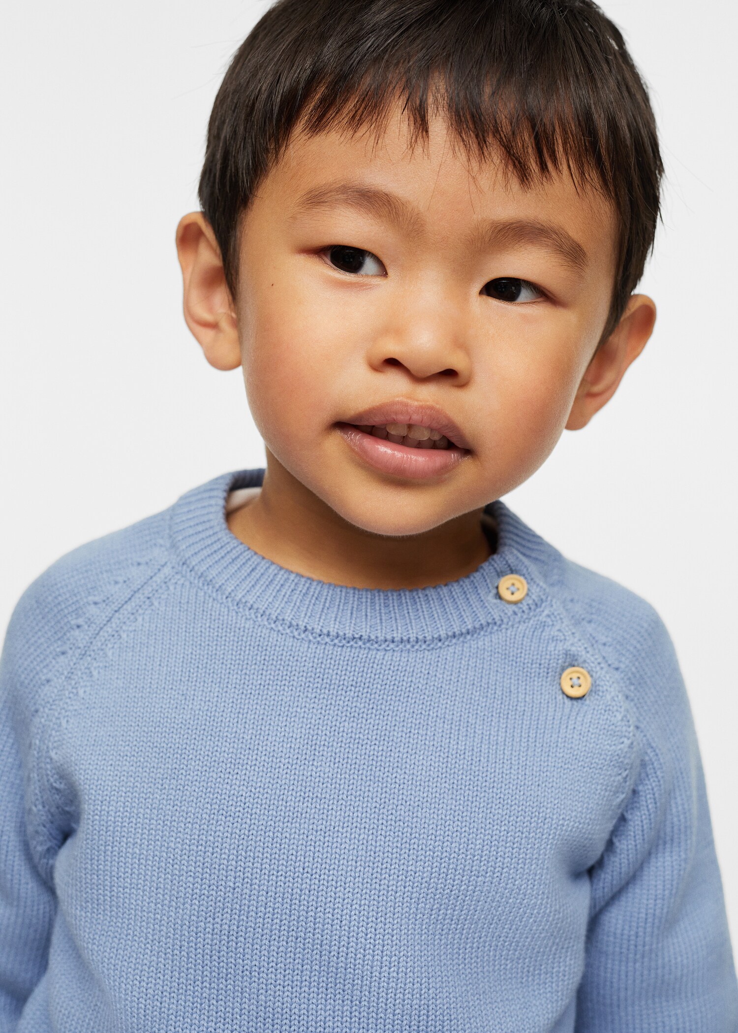 Knitted braided sweater - Medium plane