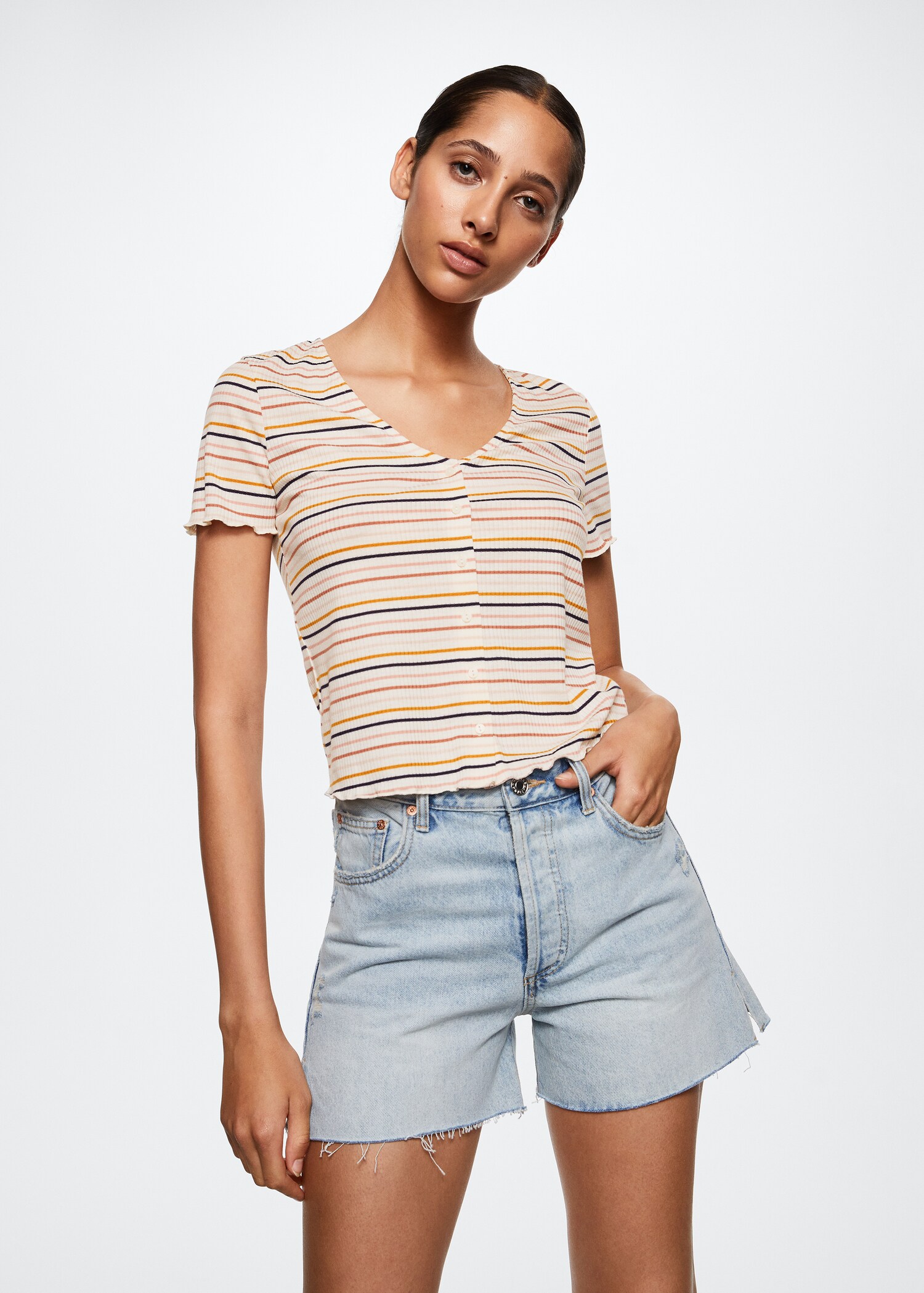 T-shirt côtelé boutons - Plan moyen