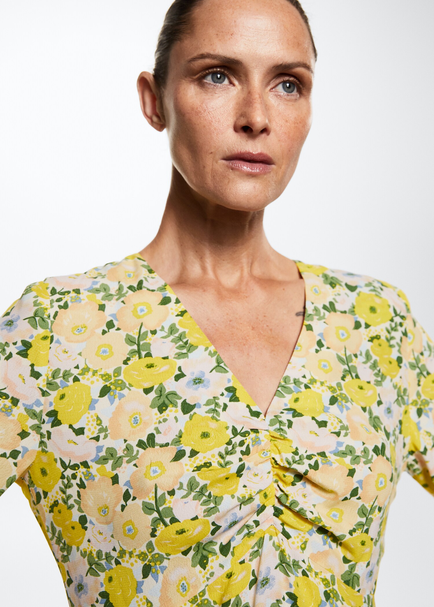 Robe à détail froncé - Détail de l'article 1