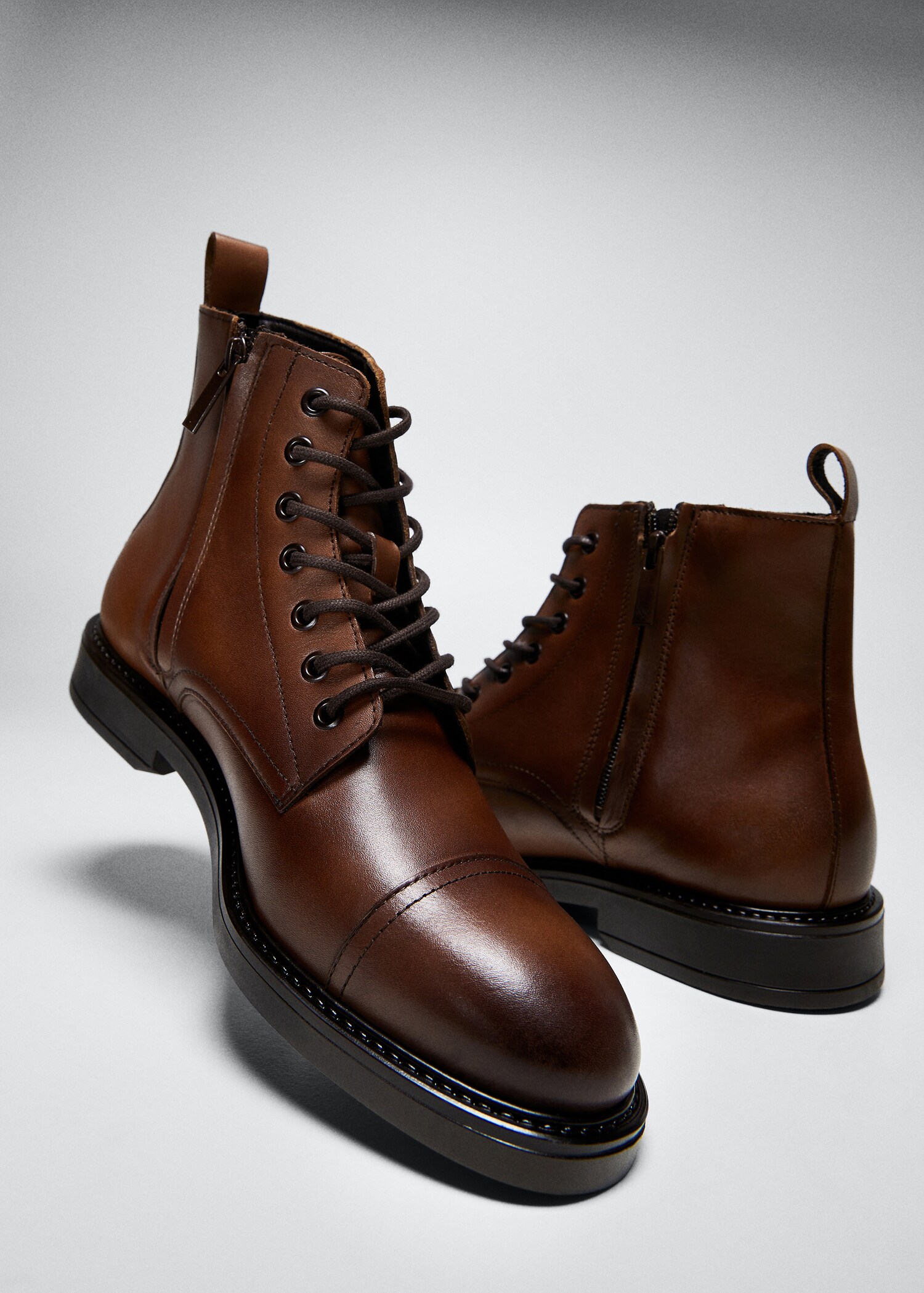 Lace-up leather boots - Details of the article 5