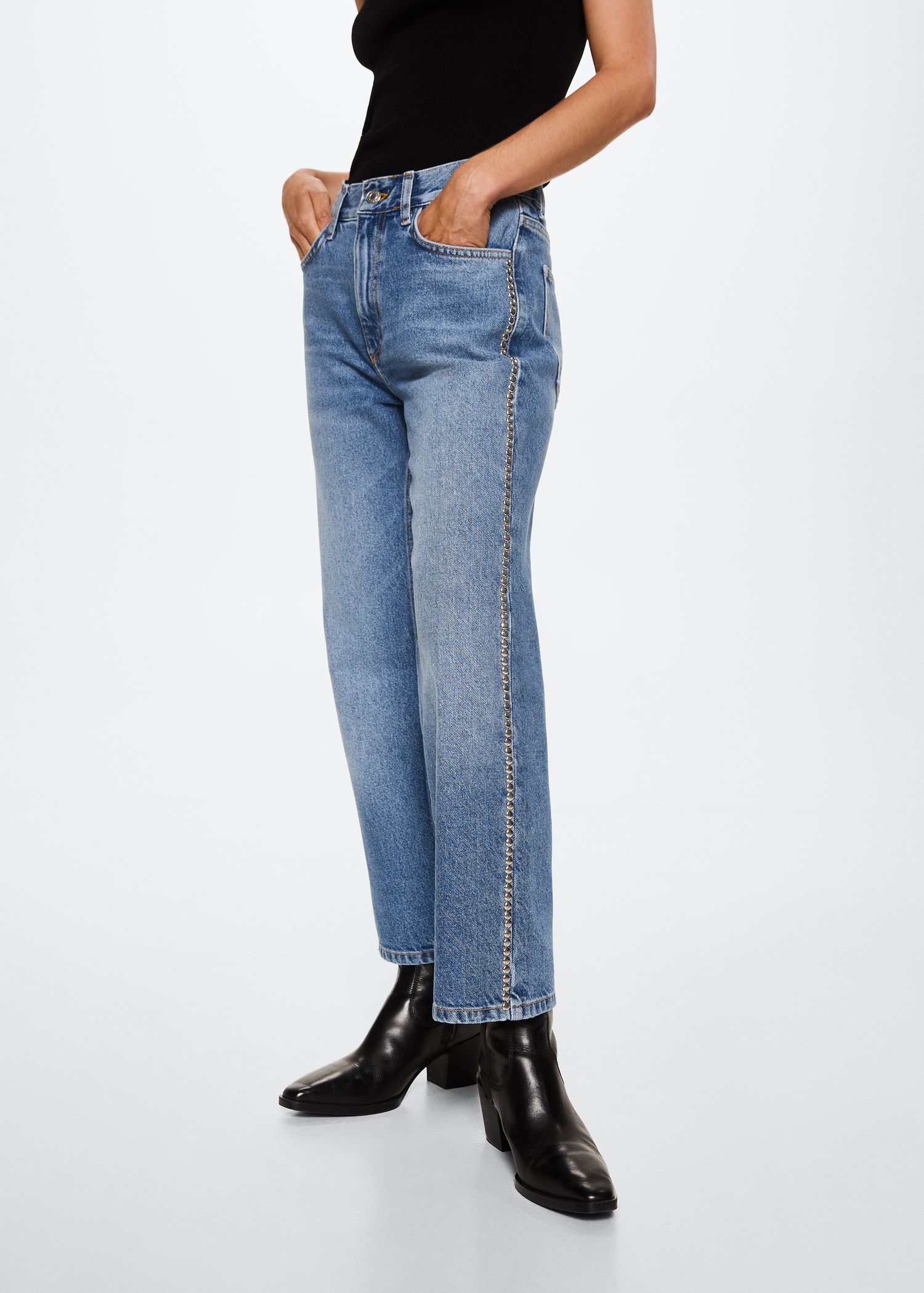 Jeans rectos tachuelas - Plano medio