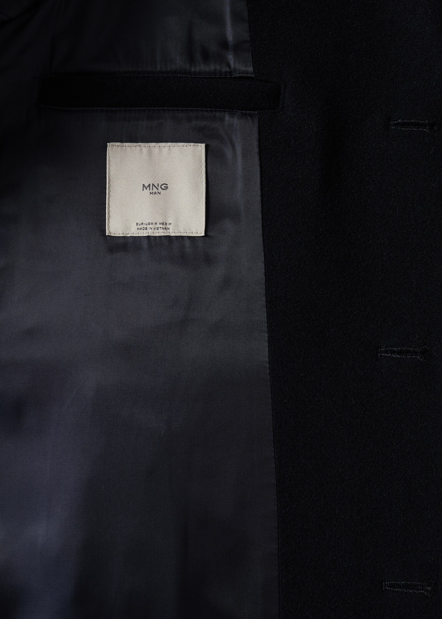 Recycled woolen coat - Details of the article 8